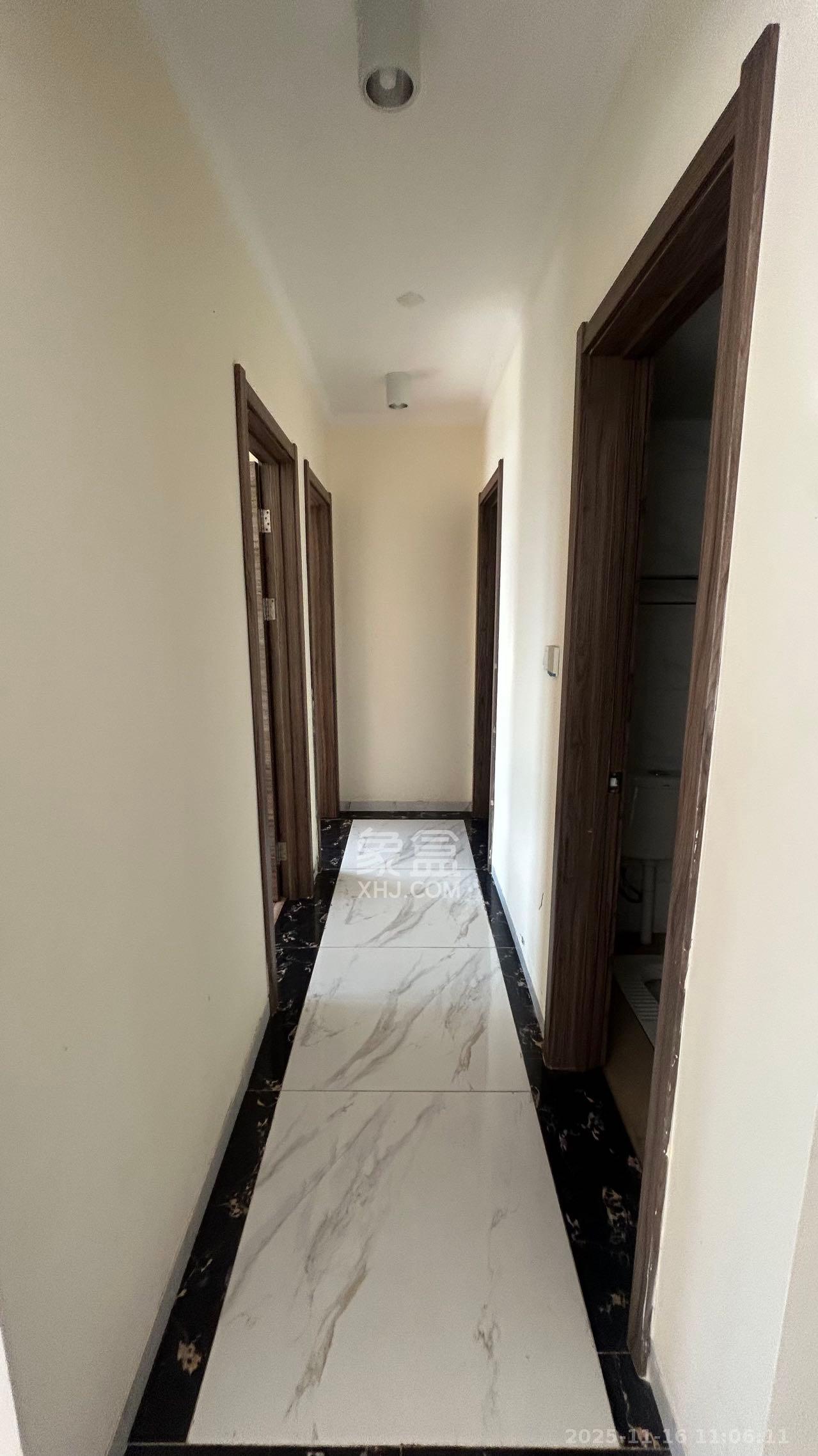 碧桂园公园壹号(凯怡茗苑) 1室2厅1卫 1600.0元/月 碧桂园公园壹号(凯怡茗苑) 1室2厅1卫 1600.0元/月室内图