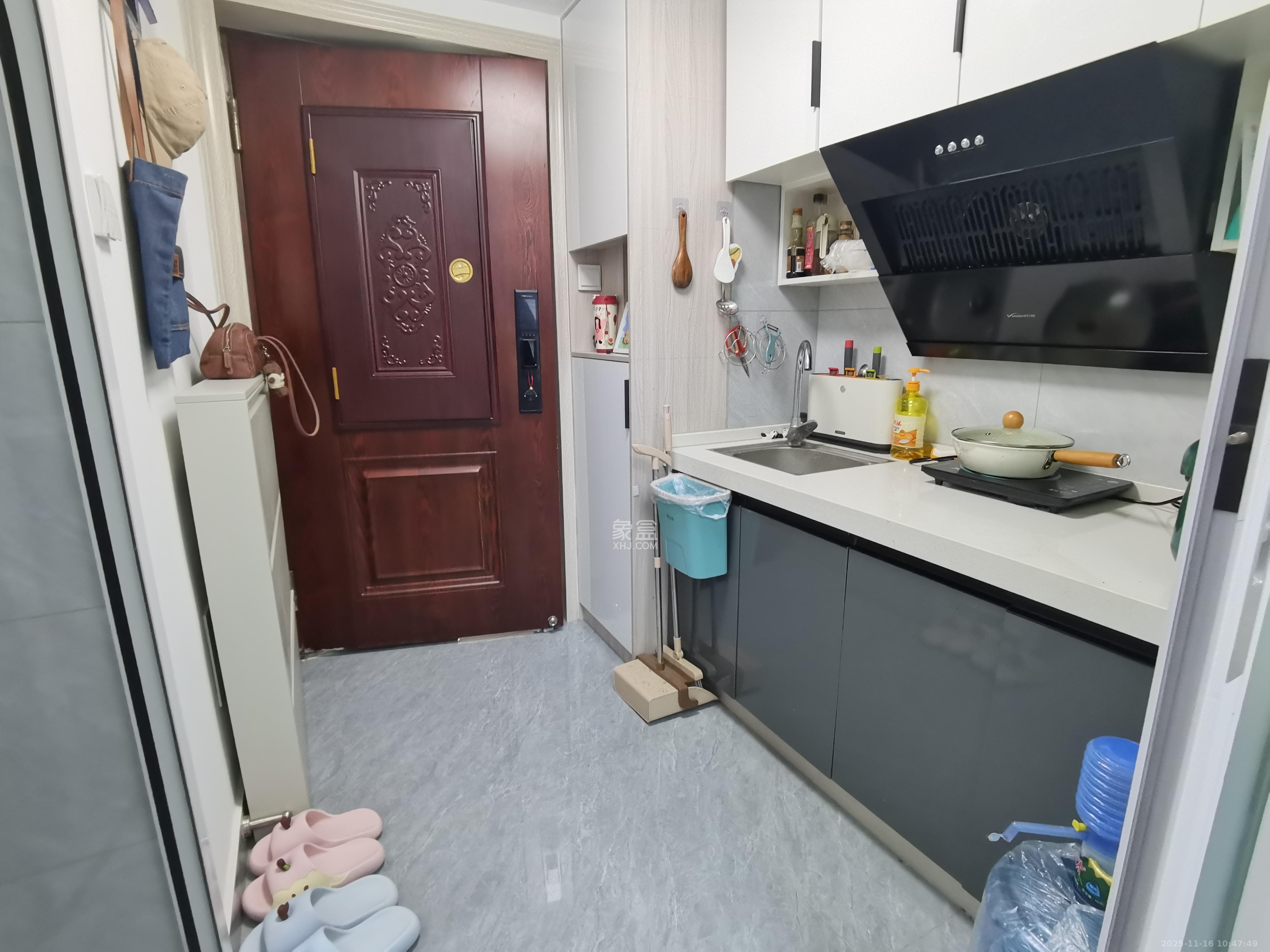 建发中央公园（建发美地）  1室1厅1卫    2200.0元/月室内图