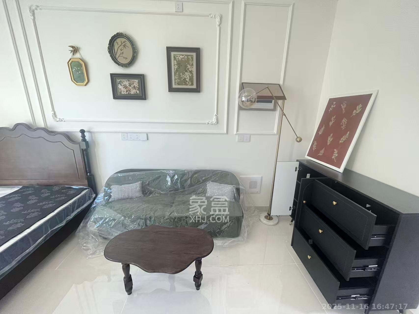 绿地商务广场 1室1厅1卫 1700.0元/月 绿地商务广场 1室1厅1卫 1700.0元/月室内图