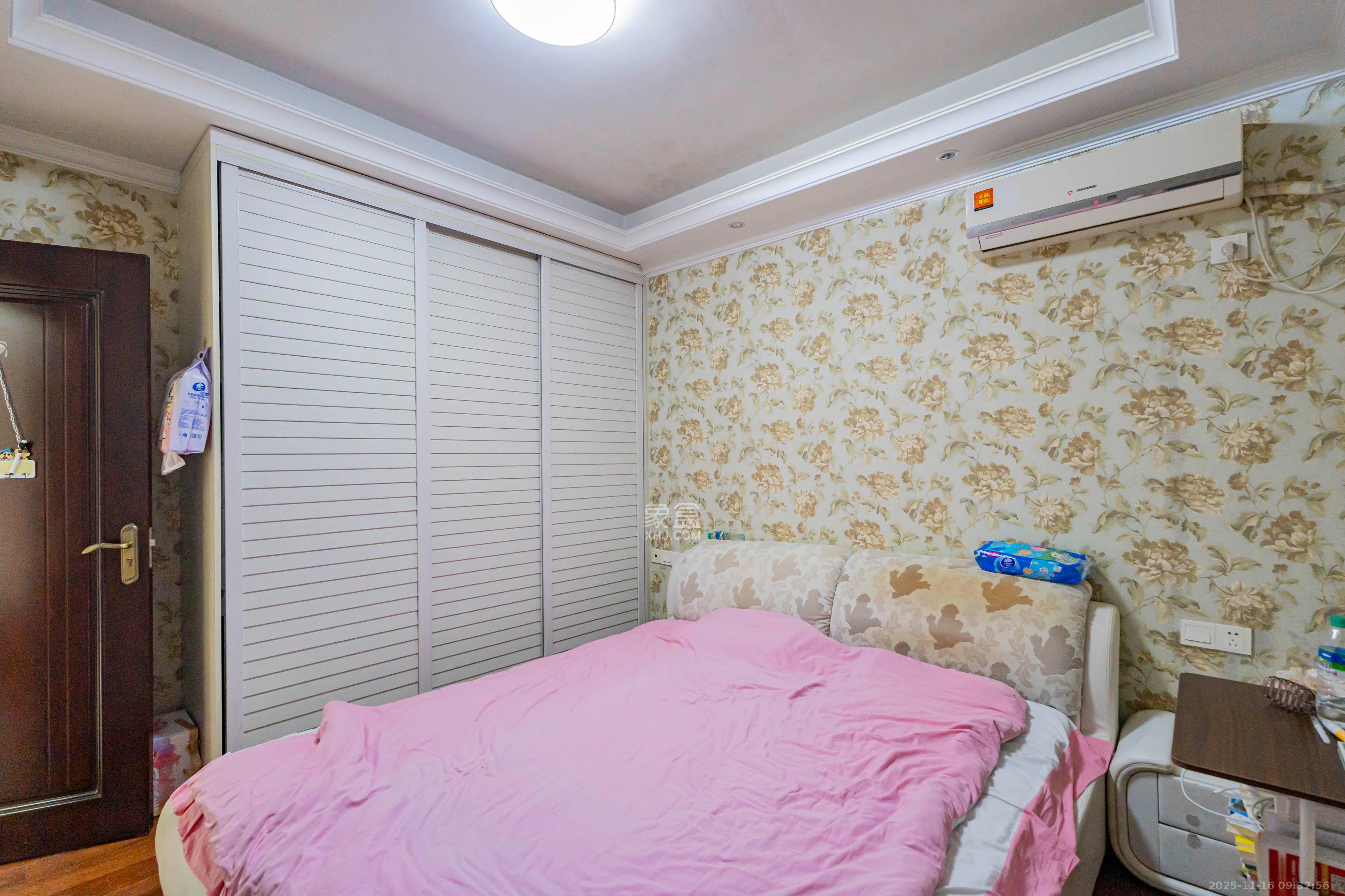 公园9号 2室2厅1卫 3300.0元/月 公园9号 2室2厅1卫 3300.0元/月室内图