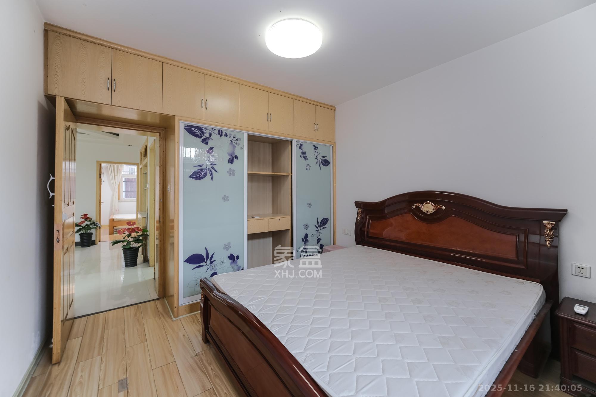 湘瑞家园 3室2厅1卫 49.8万 湘瑞家园 3室2厅1卫 49.8万卧室