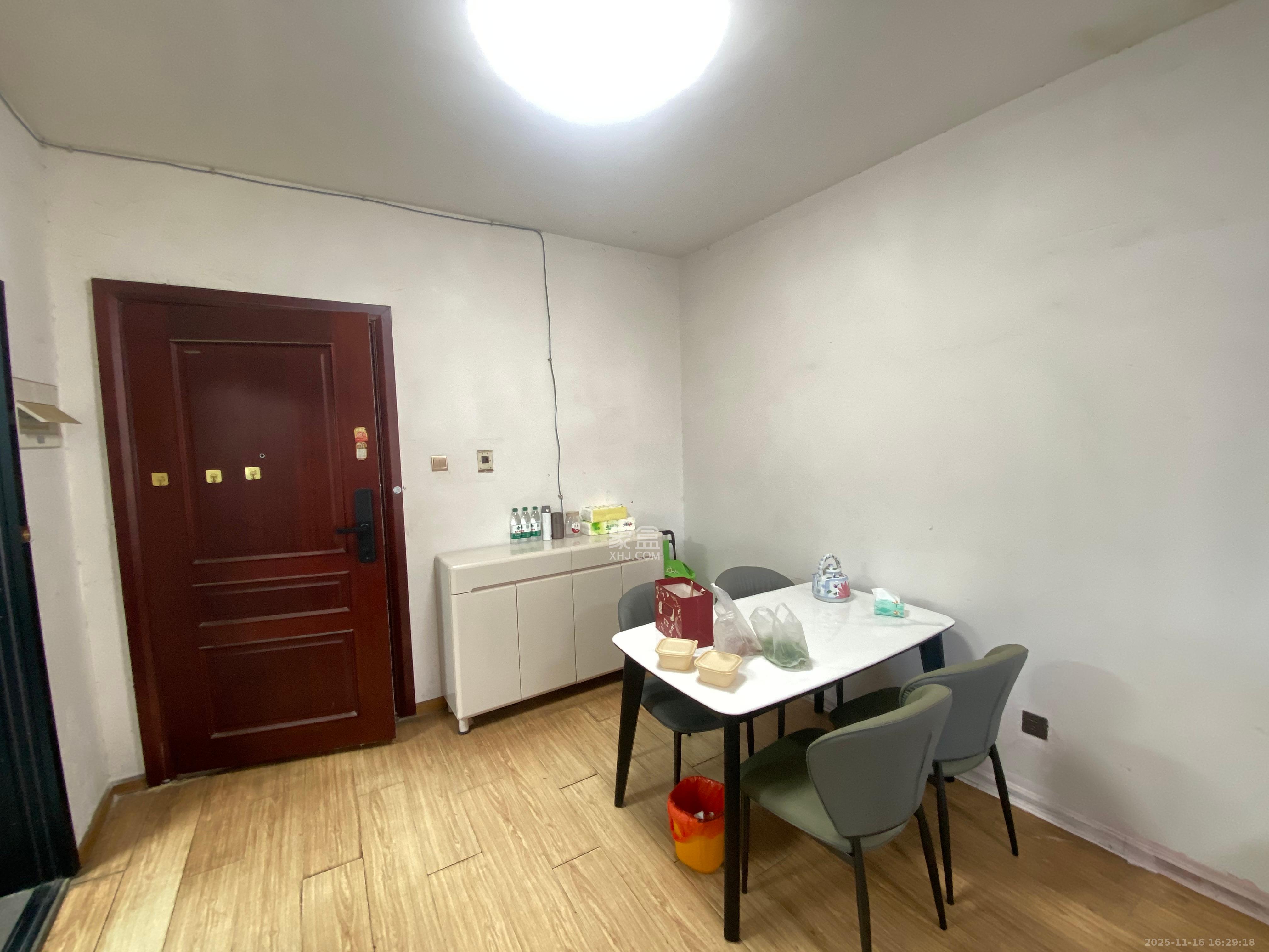 梅溪湖金茂悦（金悦雅苑）  1室2厅2卫    2700.0元/月室内图