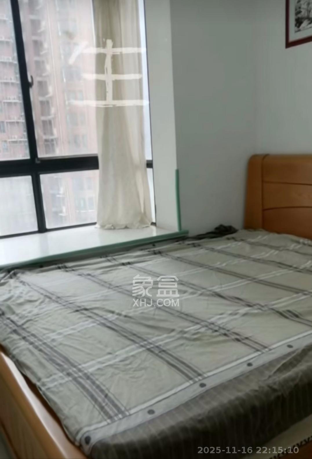 海拔东方  4室2厅2卫    2580.0元/月室内图