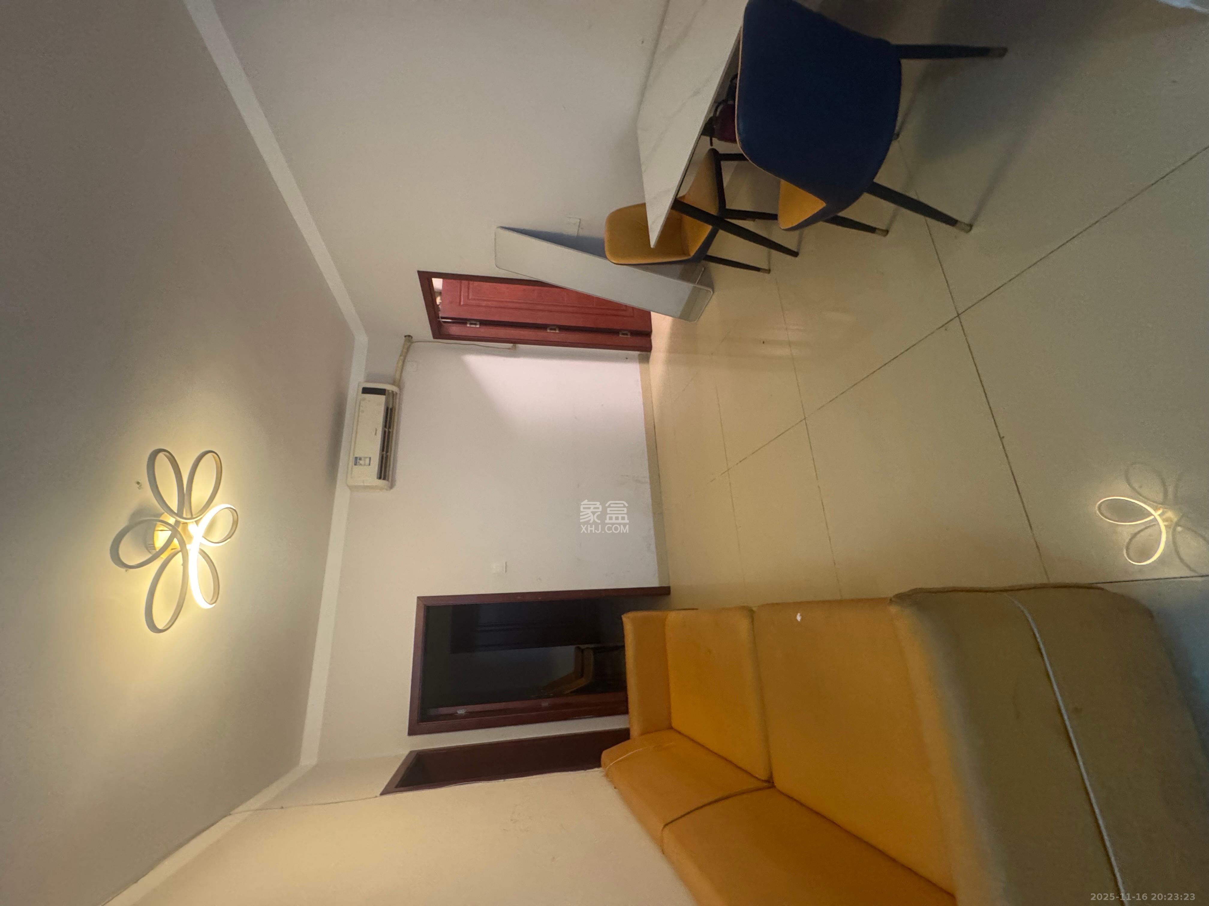 城市花园  3室1厅1卫    3200.0元/月