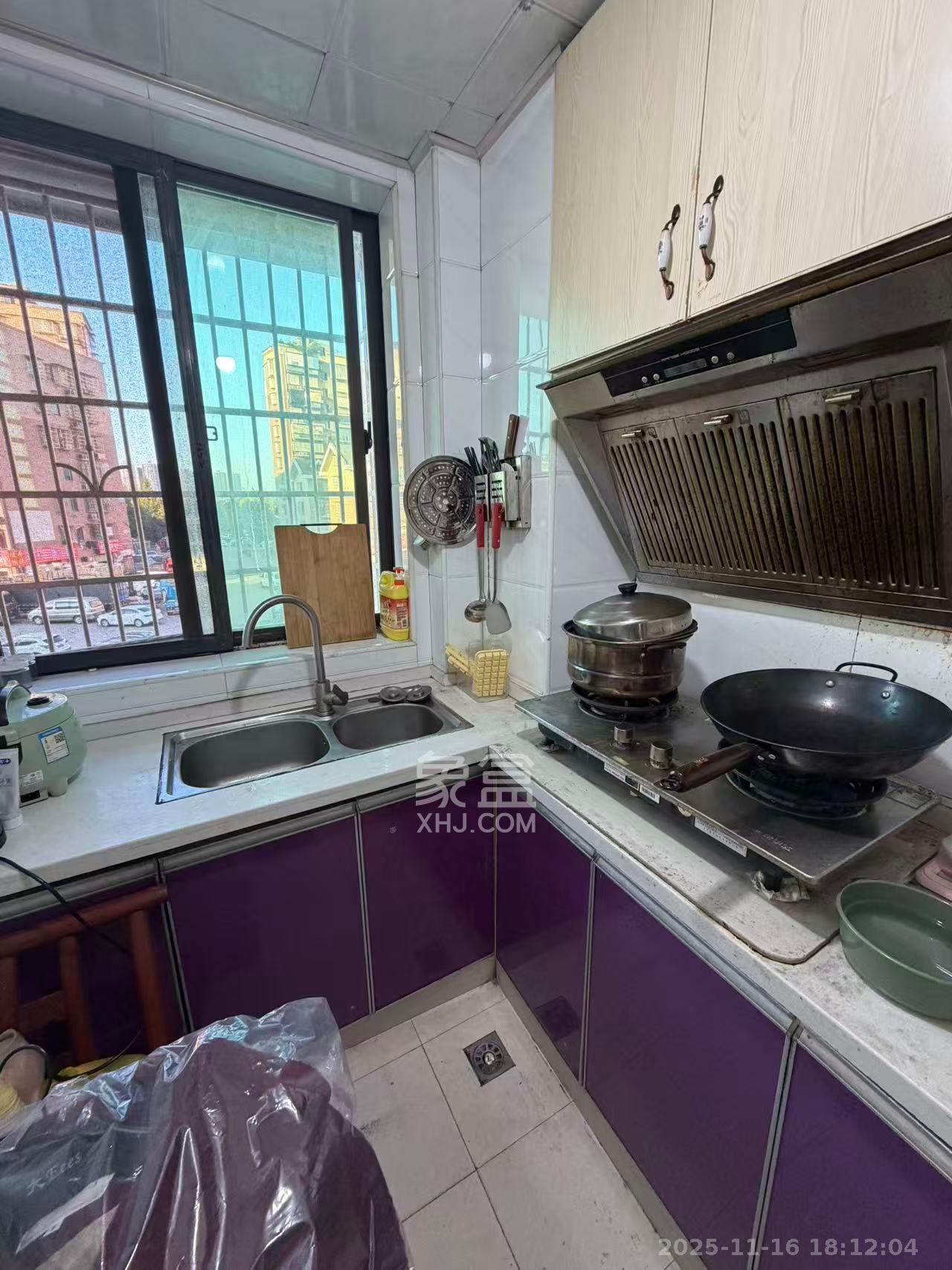 大桥四区  1室1厅1卫    1000.0元/月室内图