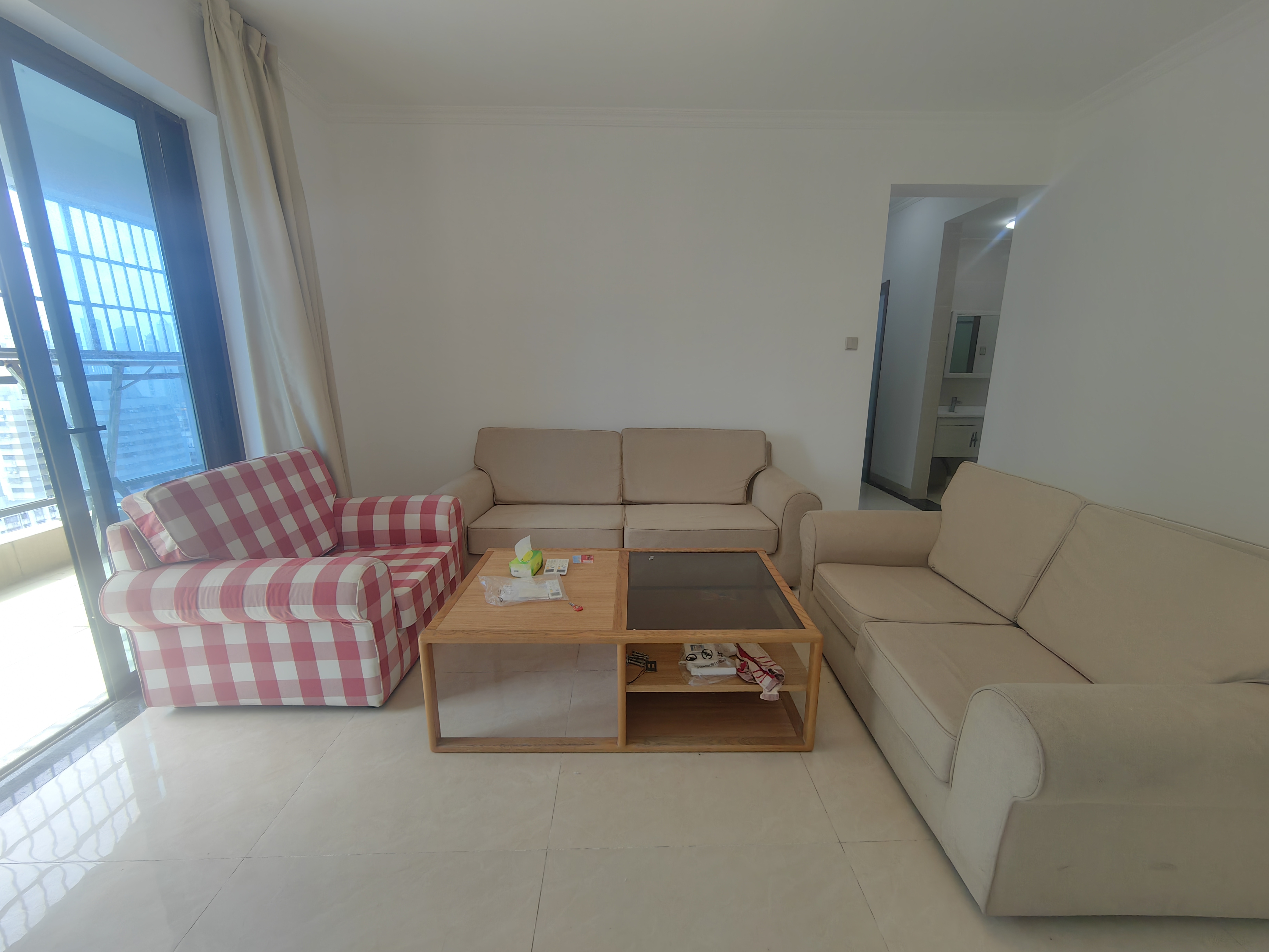 海湾花园 3室2厅2卫 3800.0元/月 海湾花园 3室2厅2卫 3800.0元/月室内图