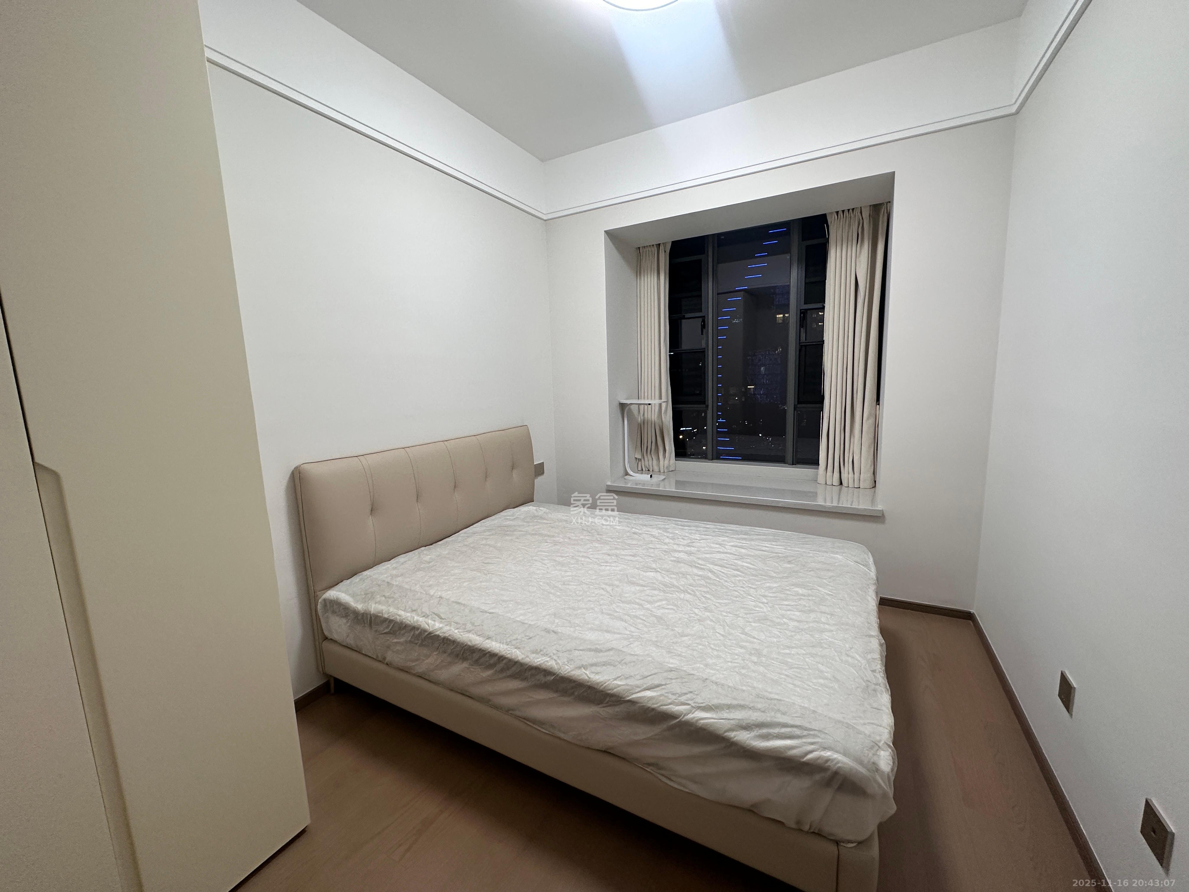 复地滨江金融中心  4室2厅2卫    6000.0元/月室内图