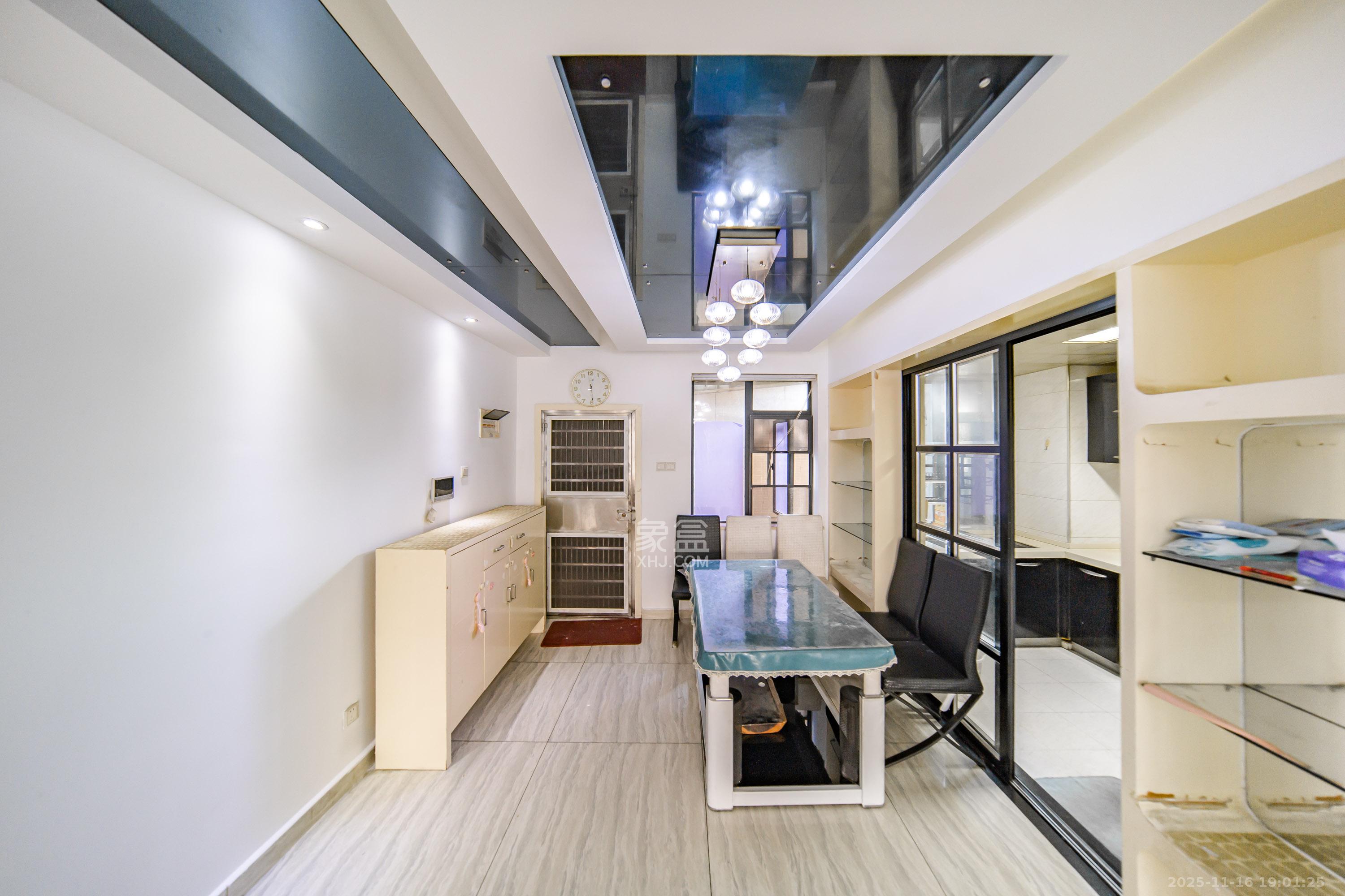 香江锦城 3室2厅2卫 128.0万 香江锦城 3室2厅2卫 128.0万其他