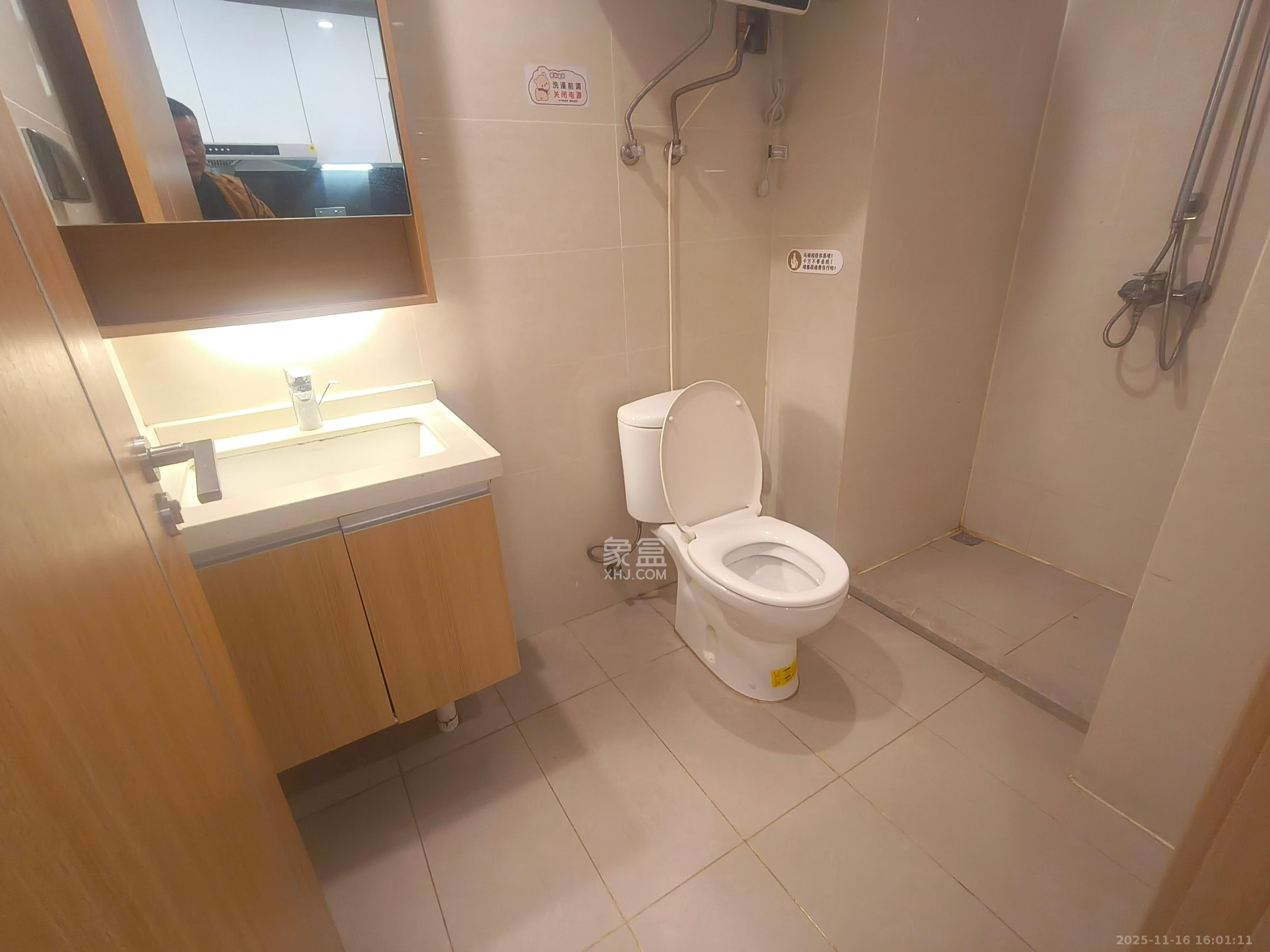 阳光城檀悦  1室1厅1卫    2100.0元/月室内图