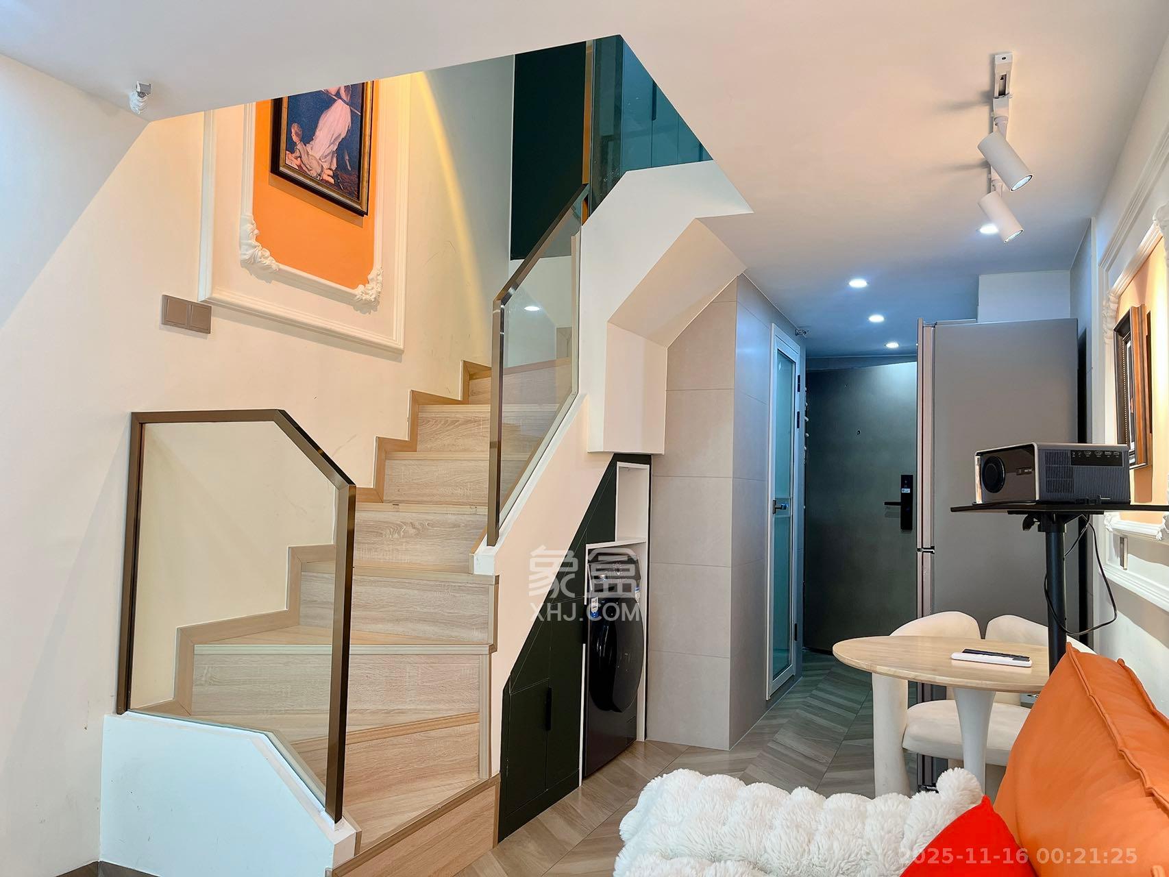 珠江花城好世界 1室1厅1卫 2300.0元/月 珠江花城好世界 1室1厅1卫 2300.0元/月室内图