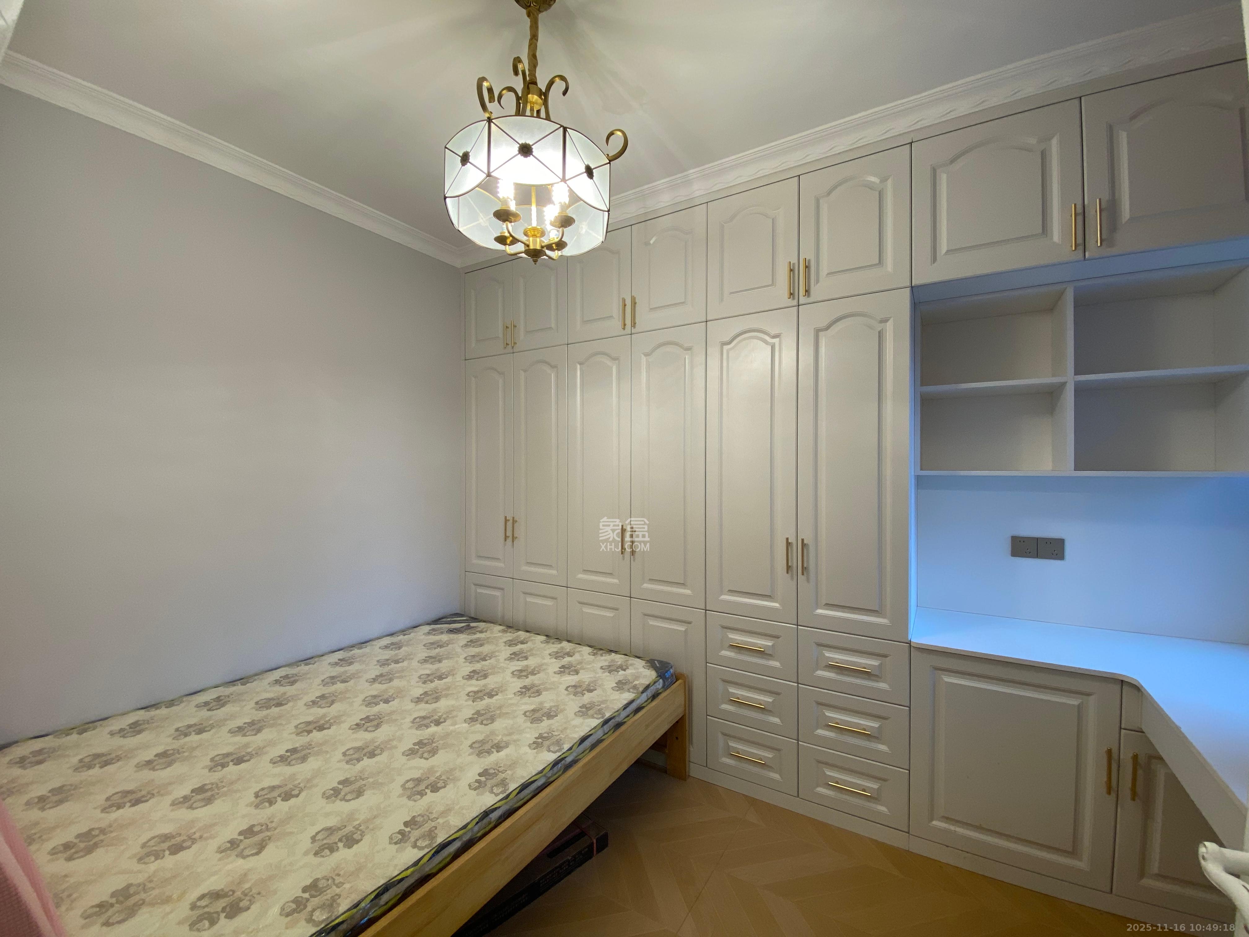 金塘家园  2室2厅1卫    2300.0元/月室内图