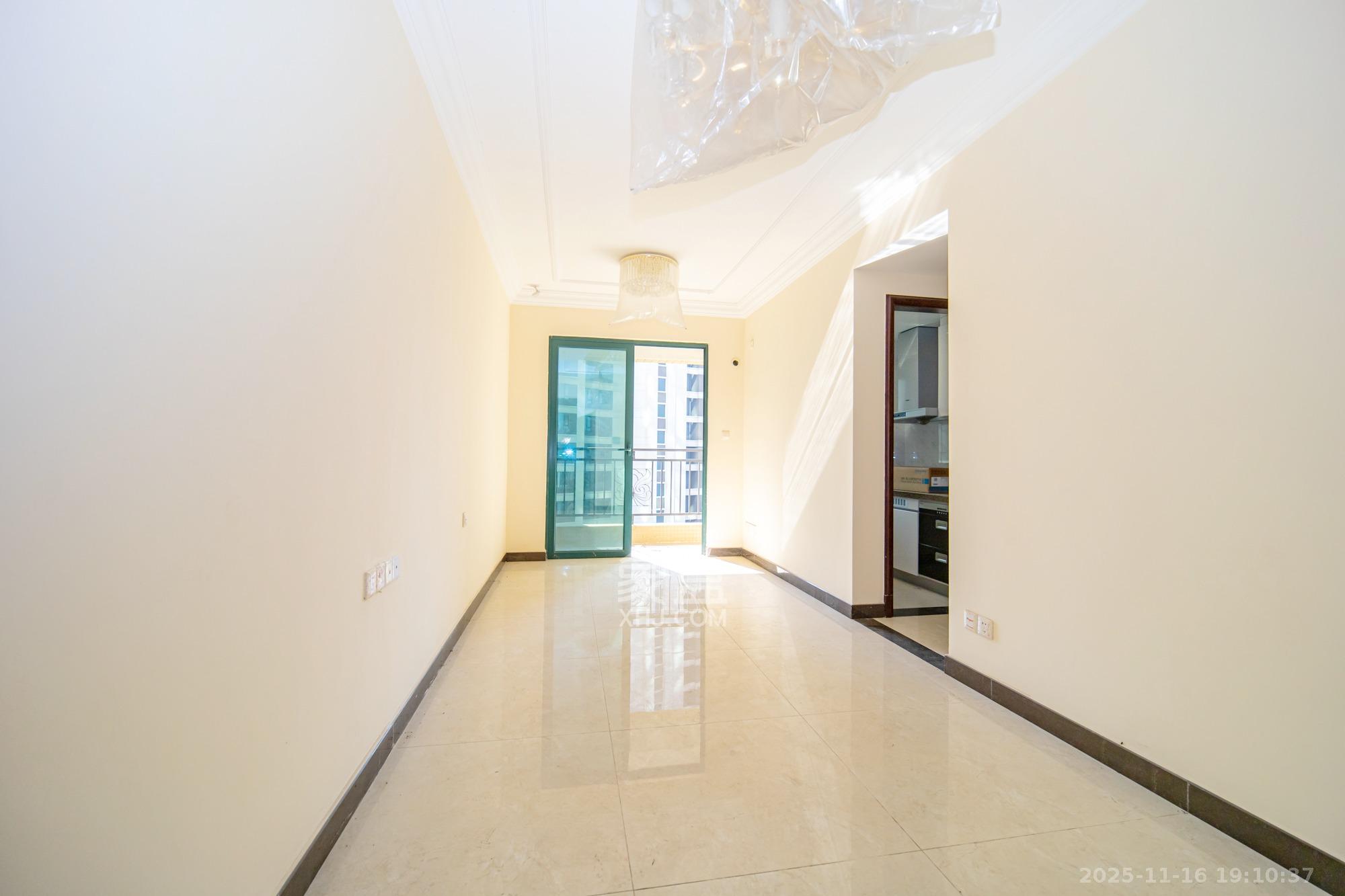 恒大雅苑 1室1厅1卫 37.0万 恒大雅苑 1室1厅1卫 37.0万客厅