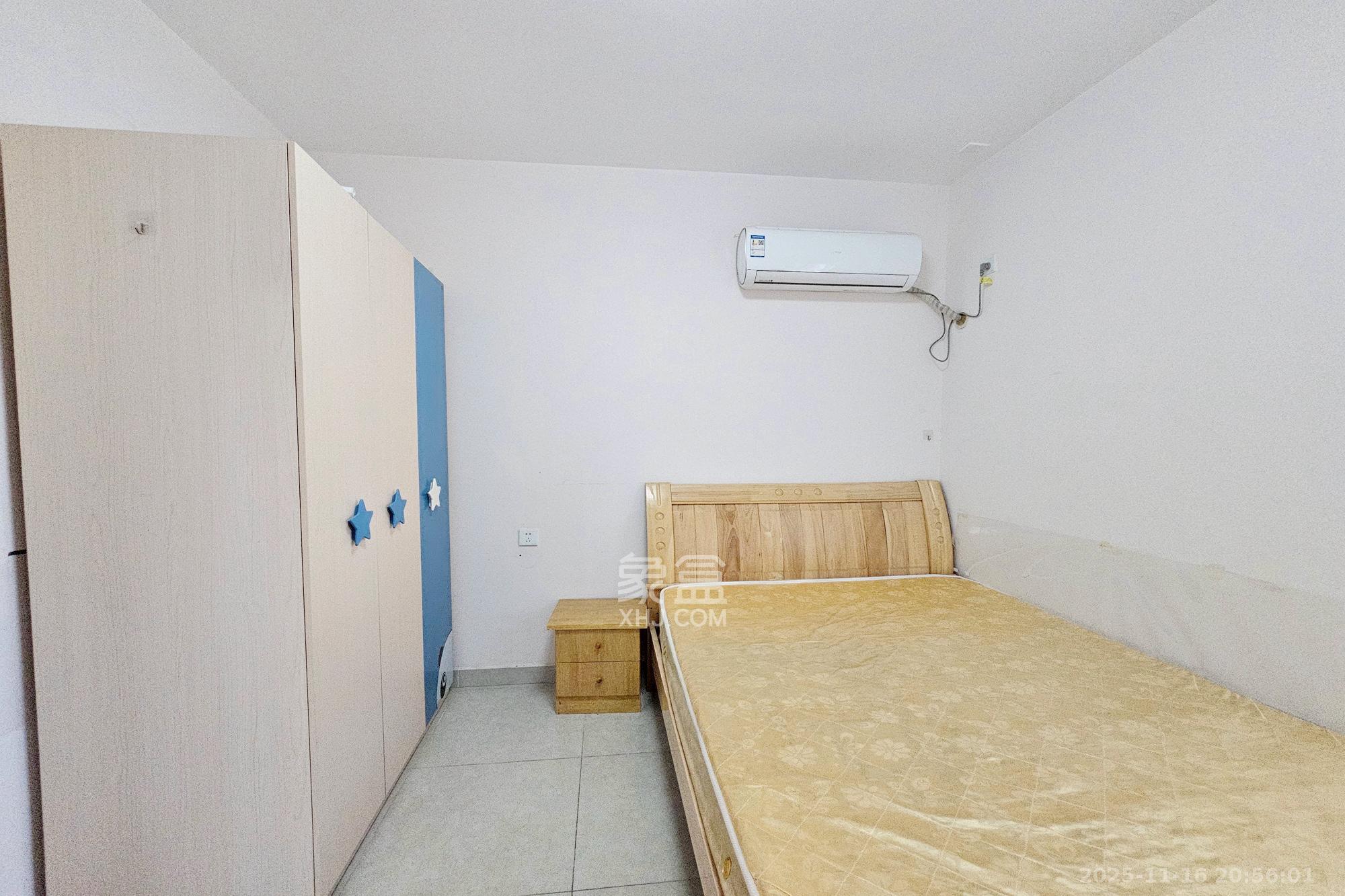 武广美誉  2室1厅1卫    58.0万卧室