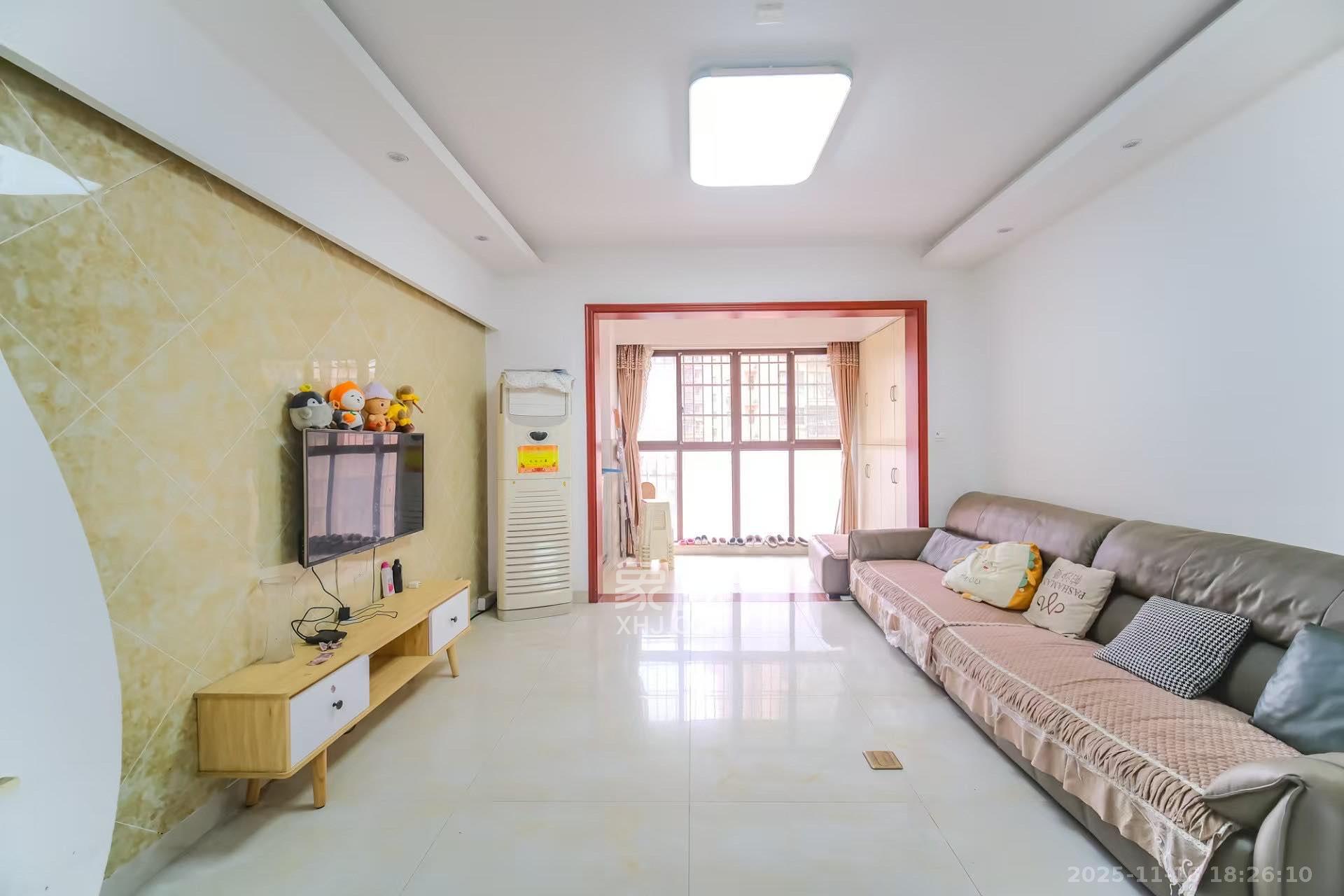 四季星城 3室2厅1卫 1800.0元/月 四季星城 3室2厅1卫 1800.0元/月室内图