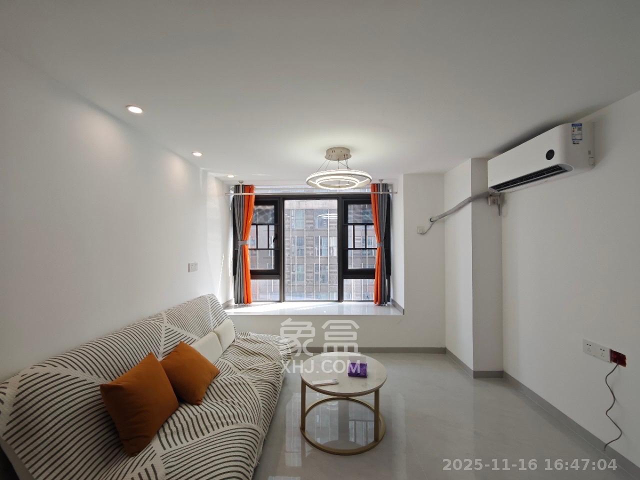 时代MOMA云PARK 2室1厅1卫 2400.0元/月 时代MOMA云PARK 2室1厅1卫 2400.0元/月室内图