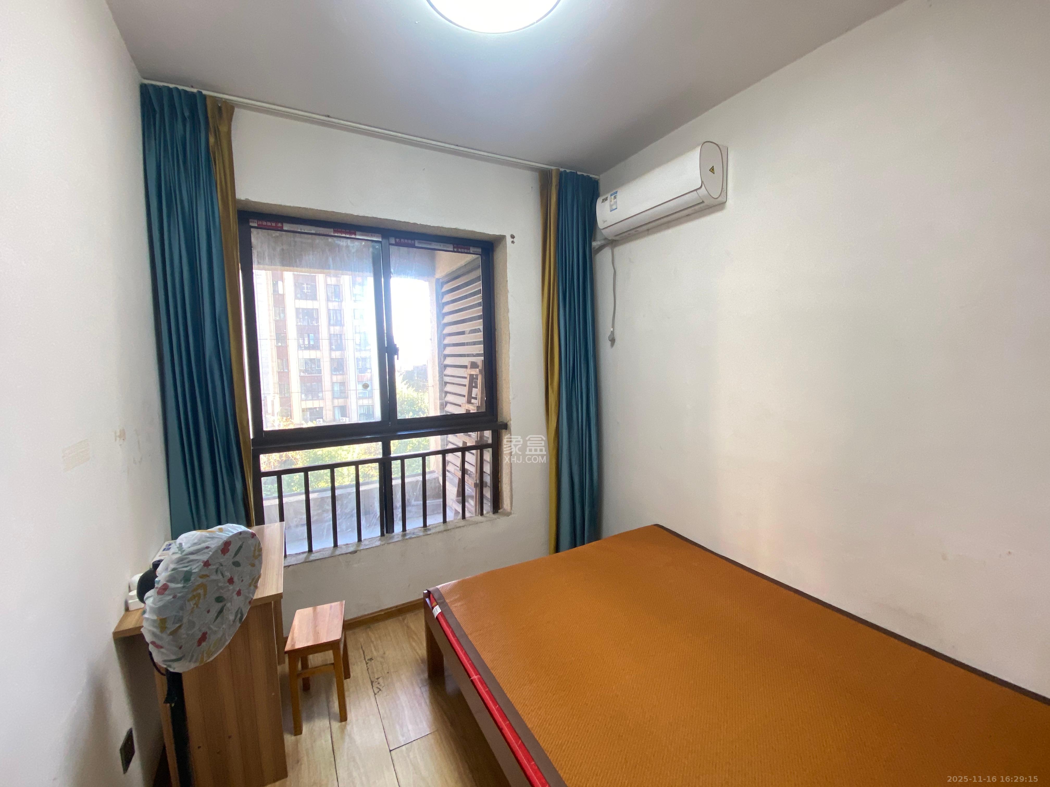 梅溪湖金茂悦（金悦雅苑）  1室2厅2卫    2700.0元/月室内图