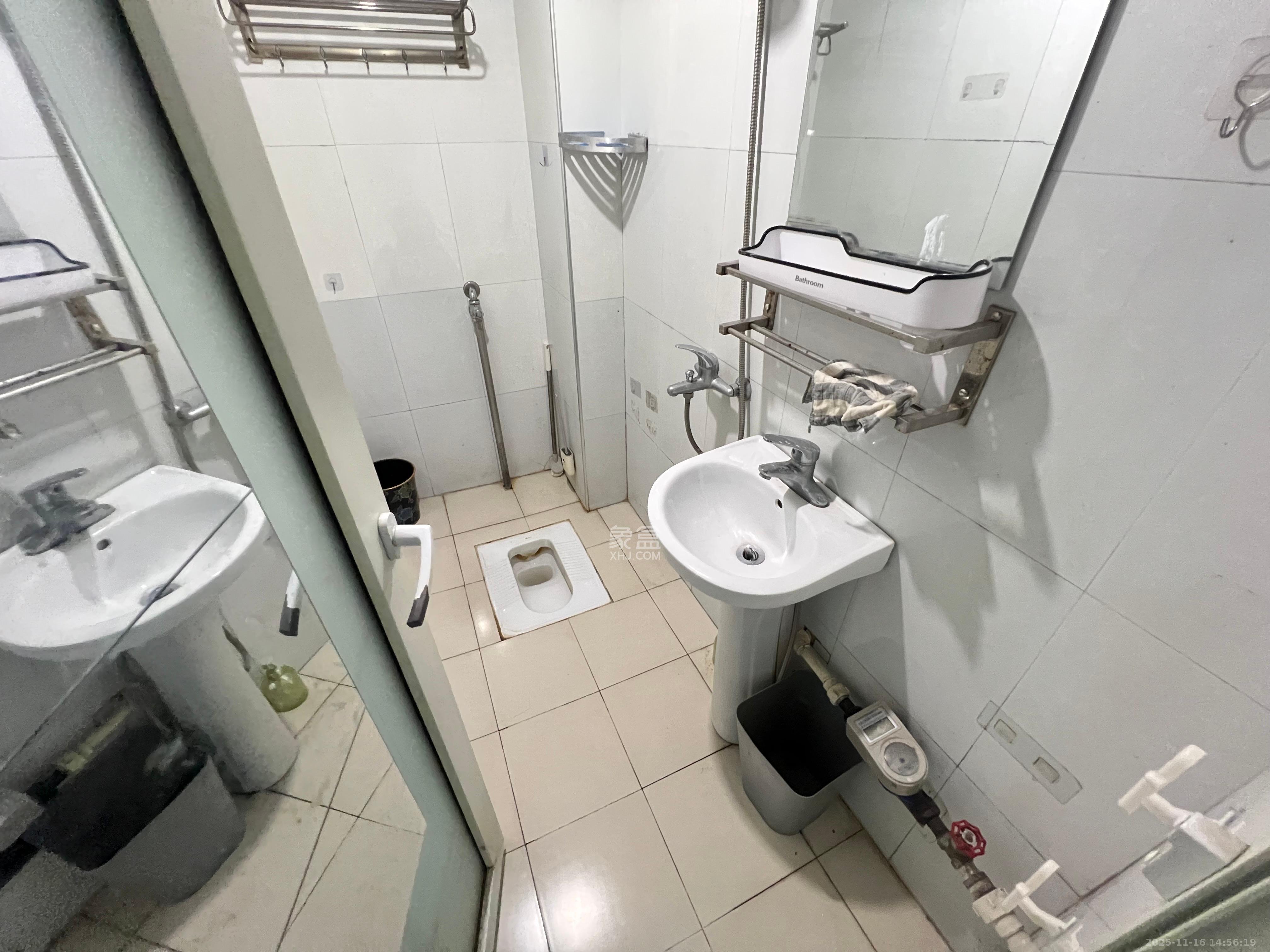 谋房博客(博客天街)  1室1厅1卫    1600.0元/月室内图