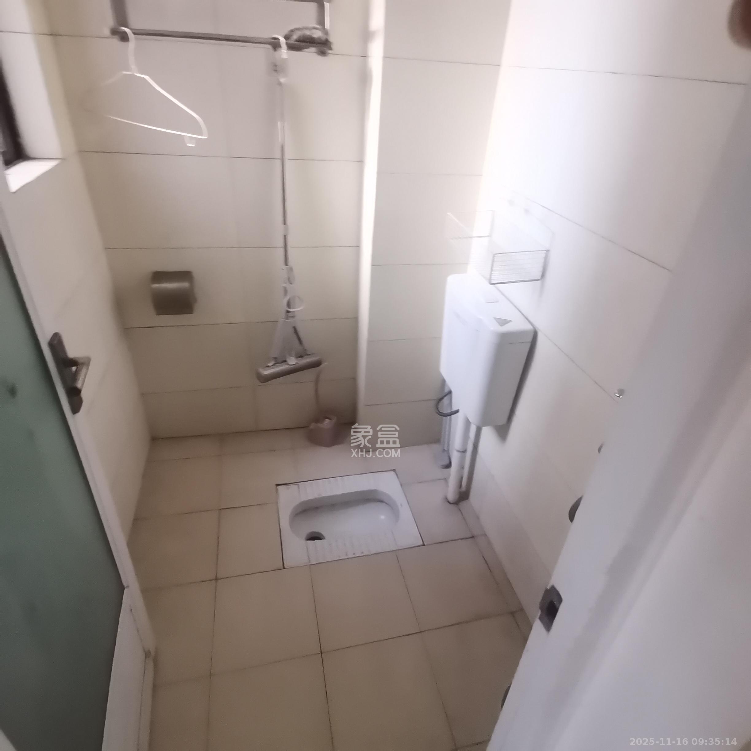 万树丹堤  2室1厅1卫    1700.0元/月室内图