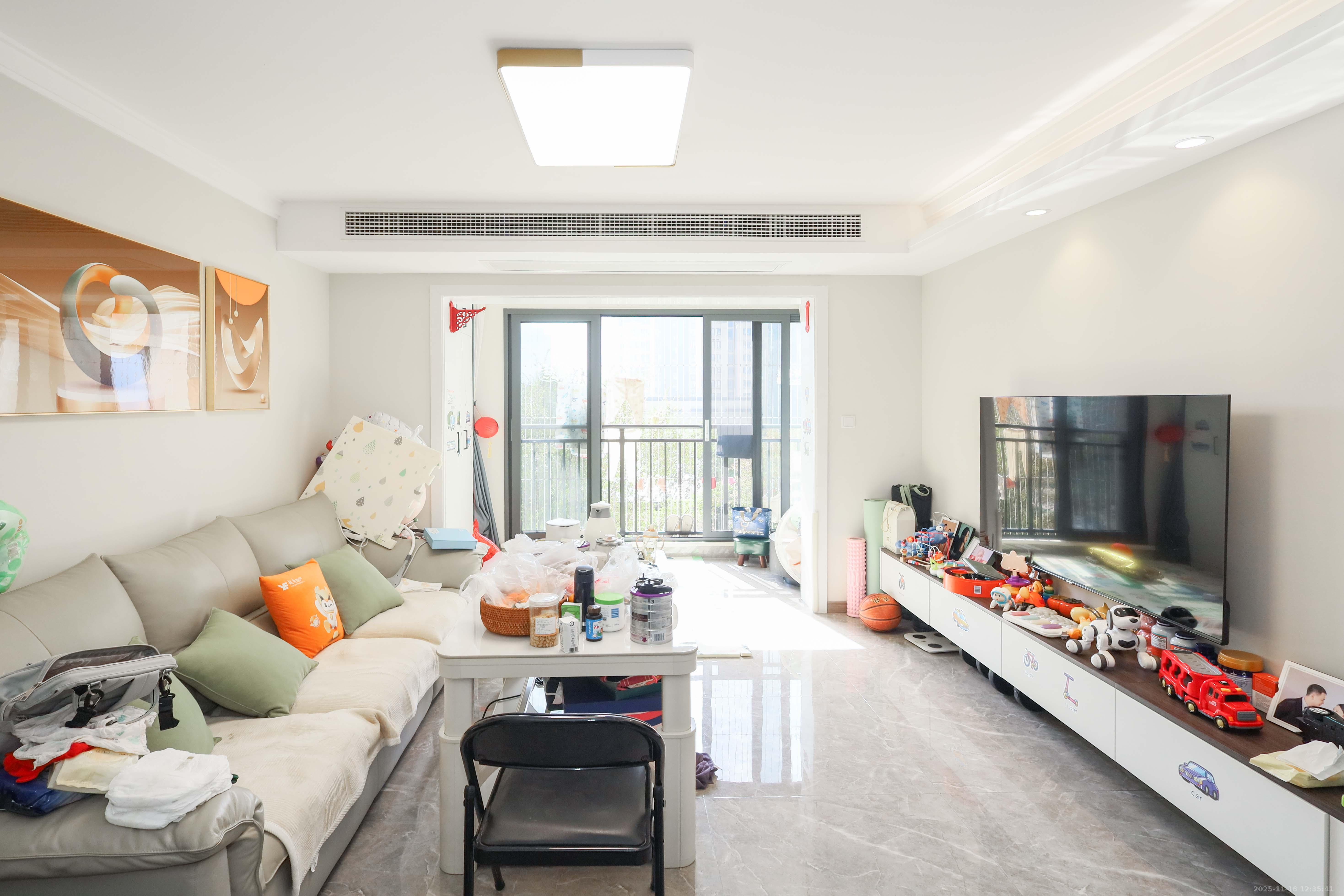 越秀亲爱里  4室2厅2卫    135.0万