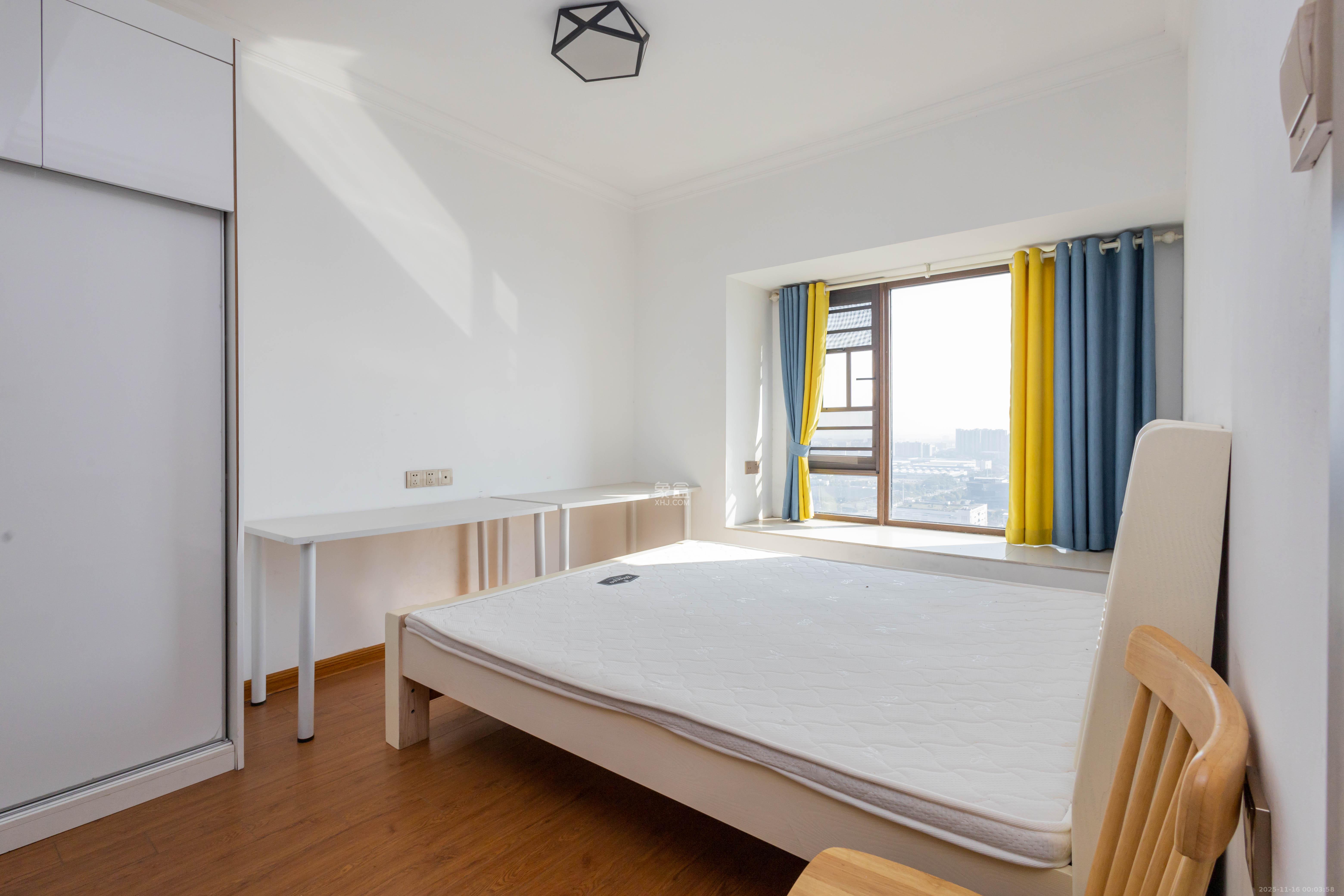 碧桂园星城首府 3室2厅2卫 55.8万 碧桂园星城首府 3室2厅2卫 55.8万卧室