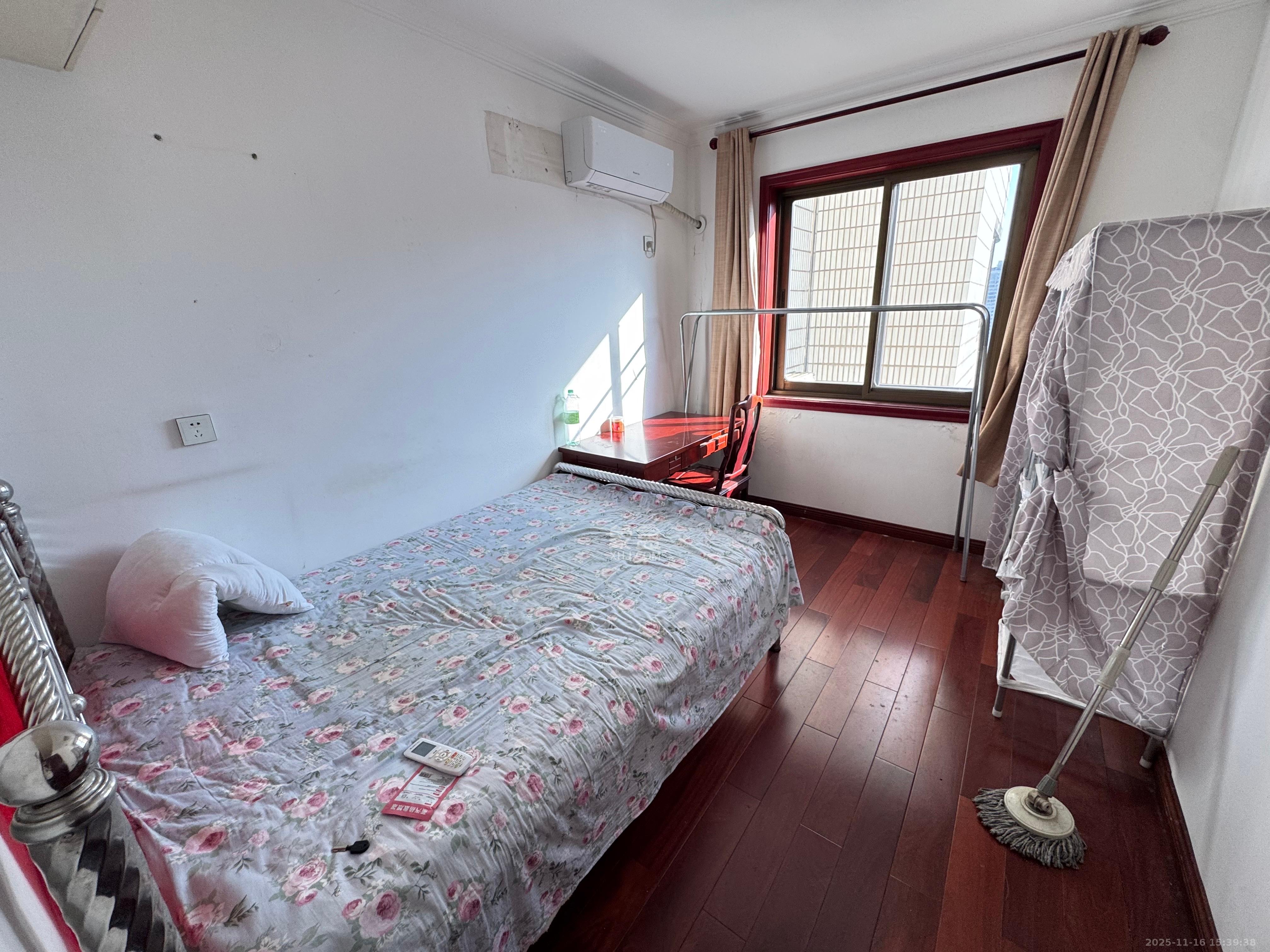 银园公寓（芙蓉区）  3室1厅1卫    2500.0元/月室内图