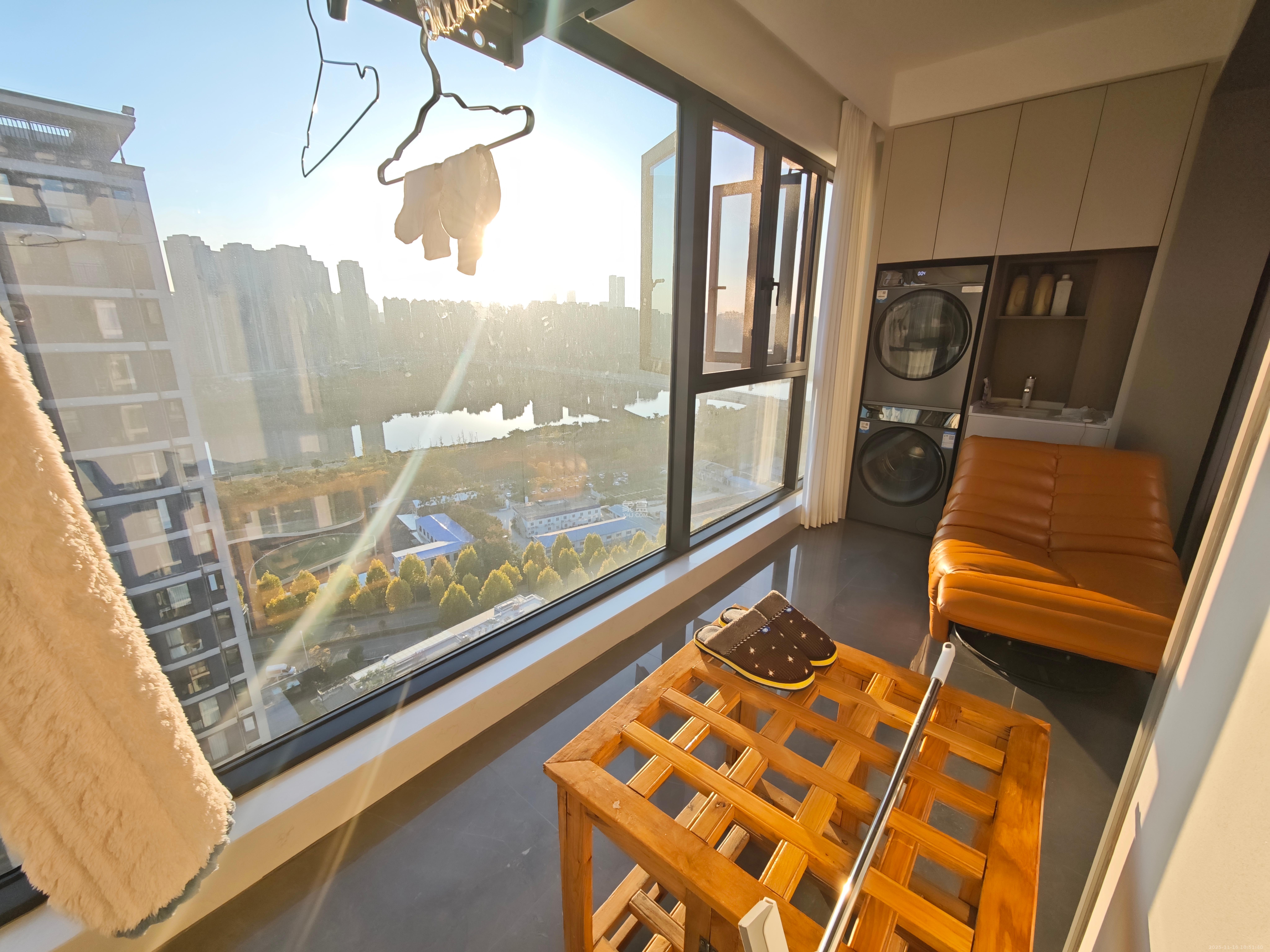 美的云樾  3室2厅2卫    4500.0元/月室内图