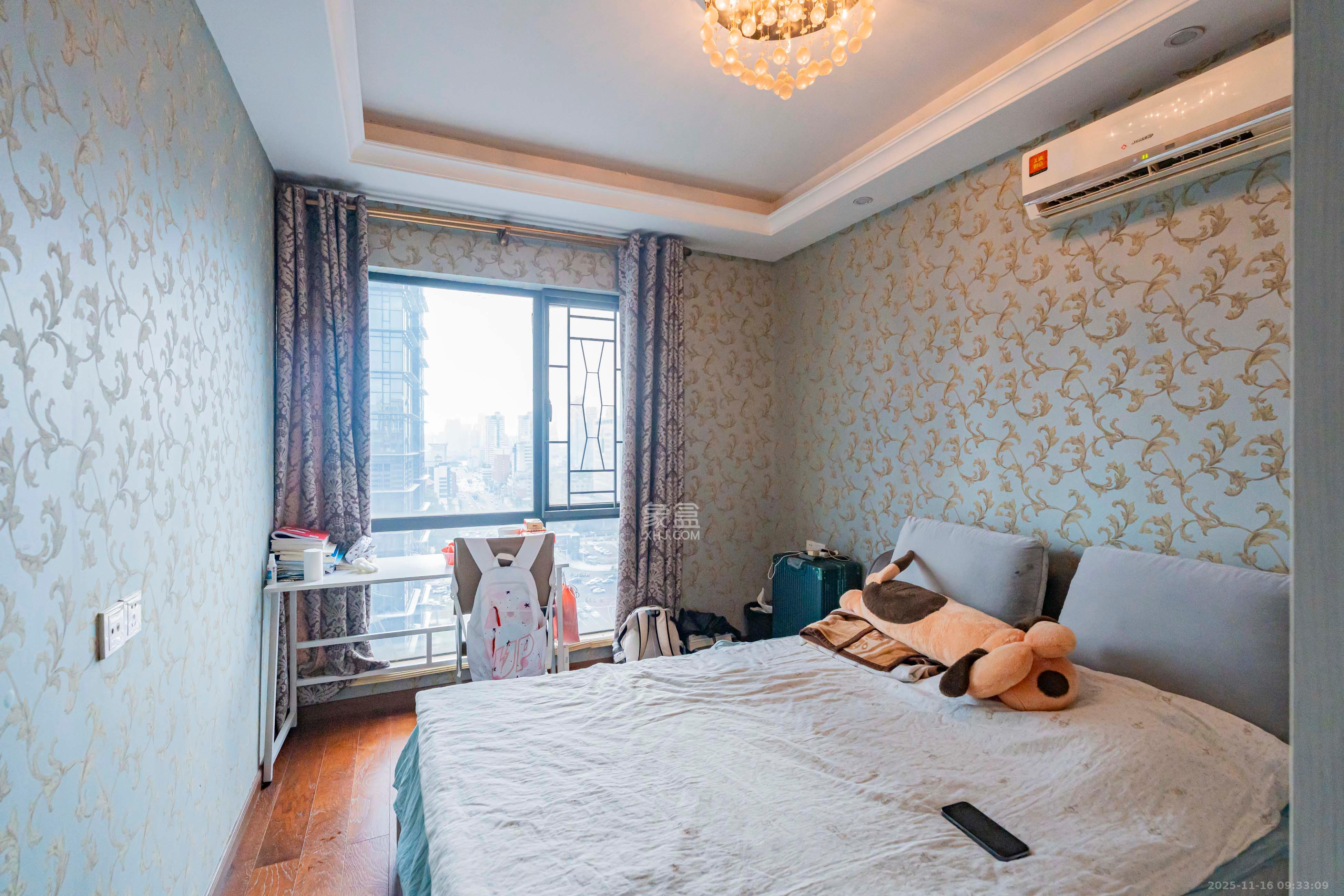 公园9号 2室2厅1卫 3300.0元/月 公园9号 2室2厅1卫 3300.0元/月室内图