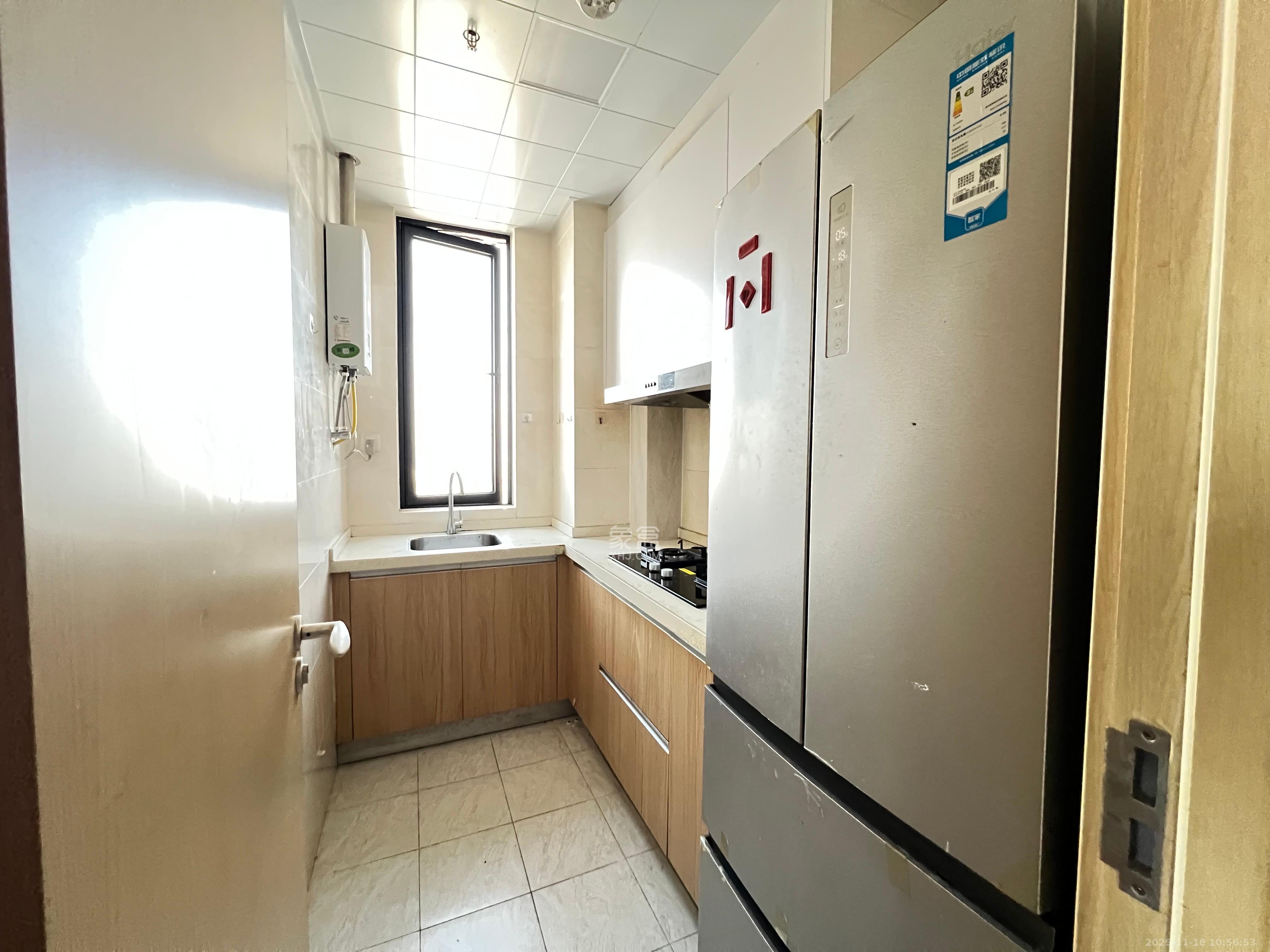 启迪协信中心  2室1厅1卫    2500.0元/月室内图