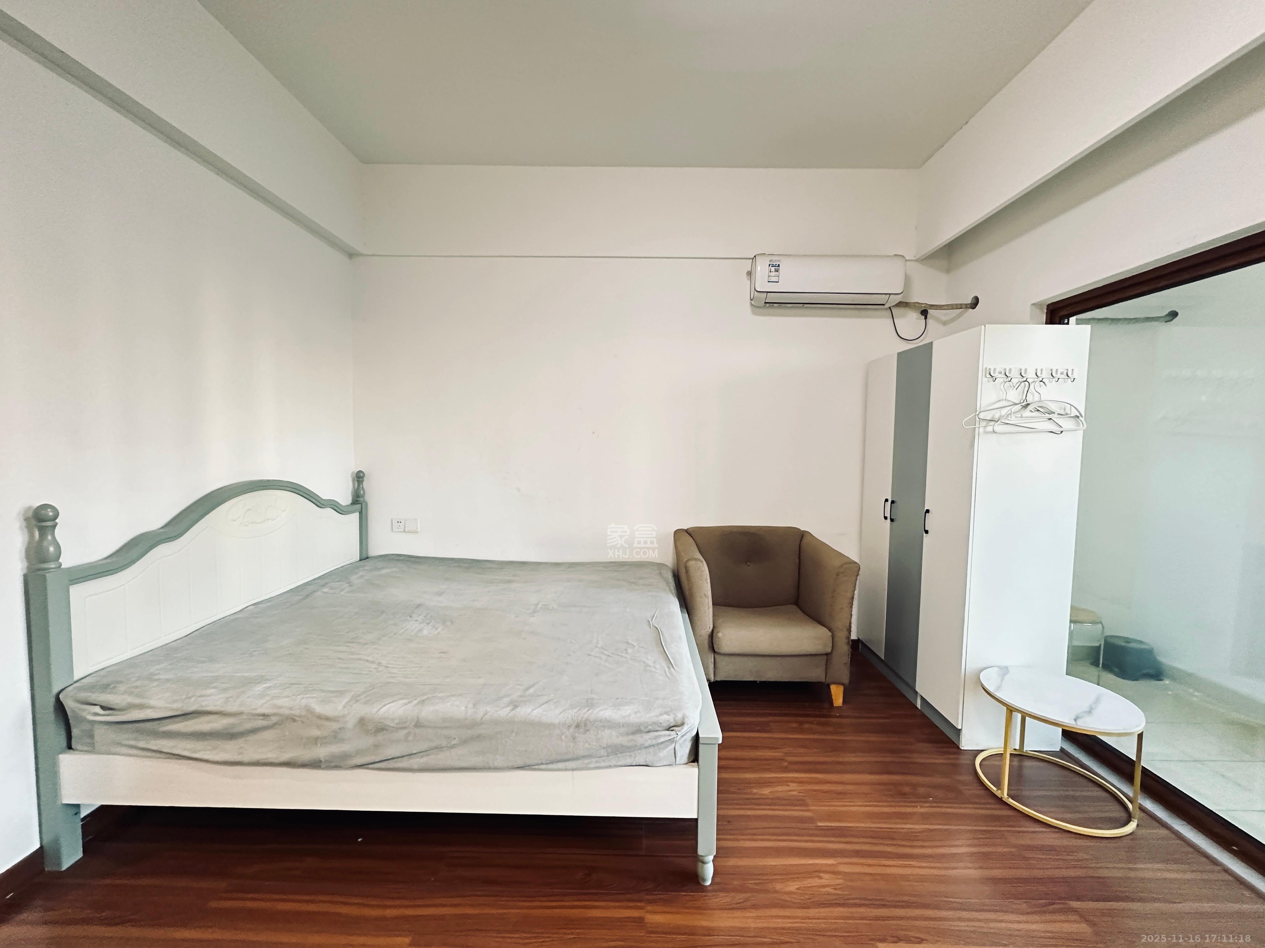 荣泰广场 1室1厅1卫 1150.0元/月 荣泰广场 1室1厅1卫 1150.0元/月室内图