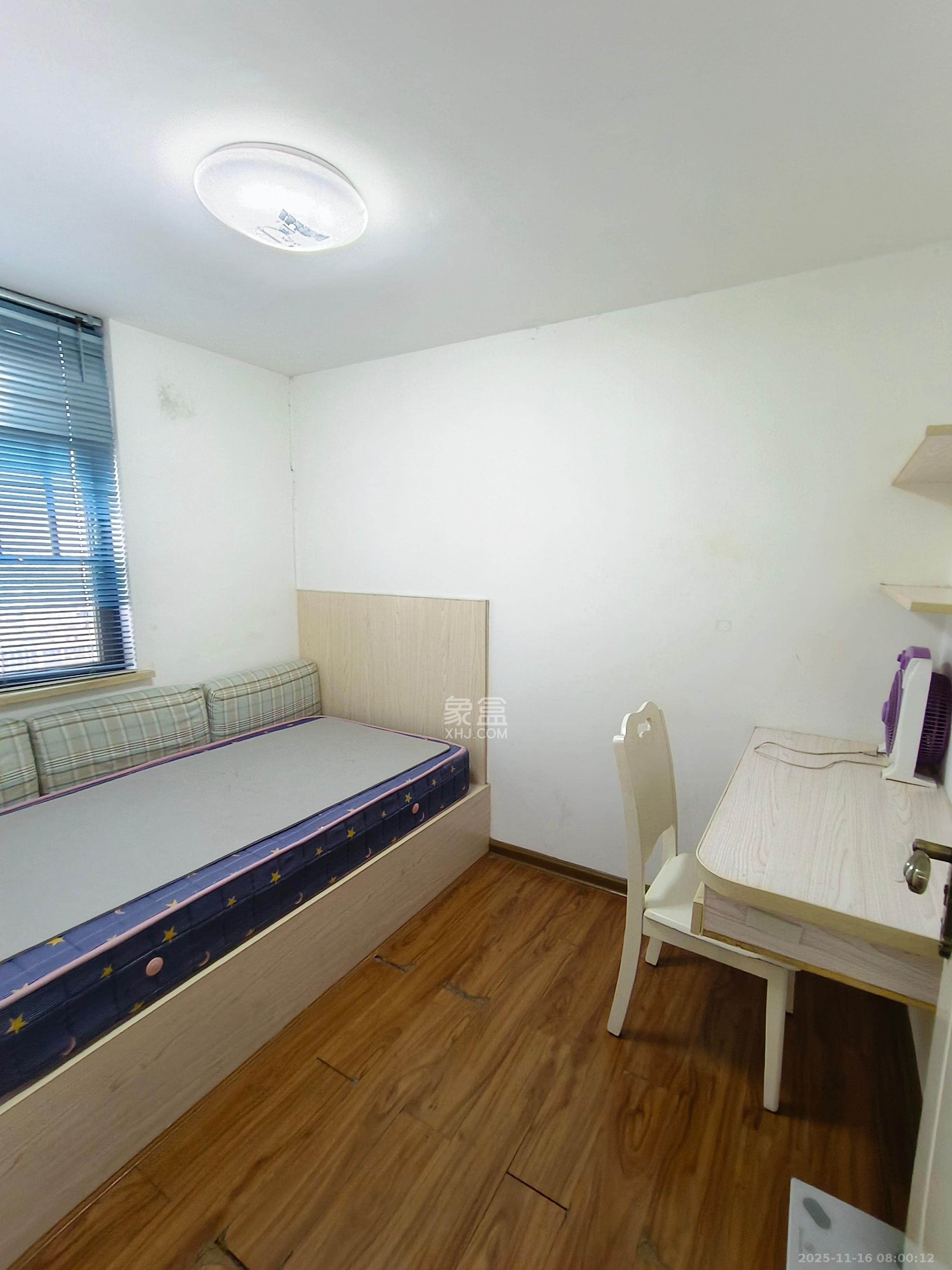 中欣楚天雅郡  1室1厅1卫    1600.0元/月室内图