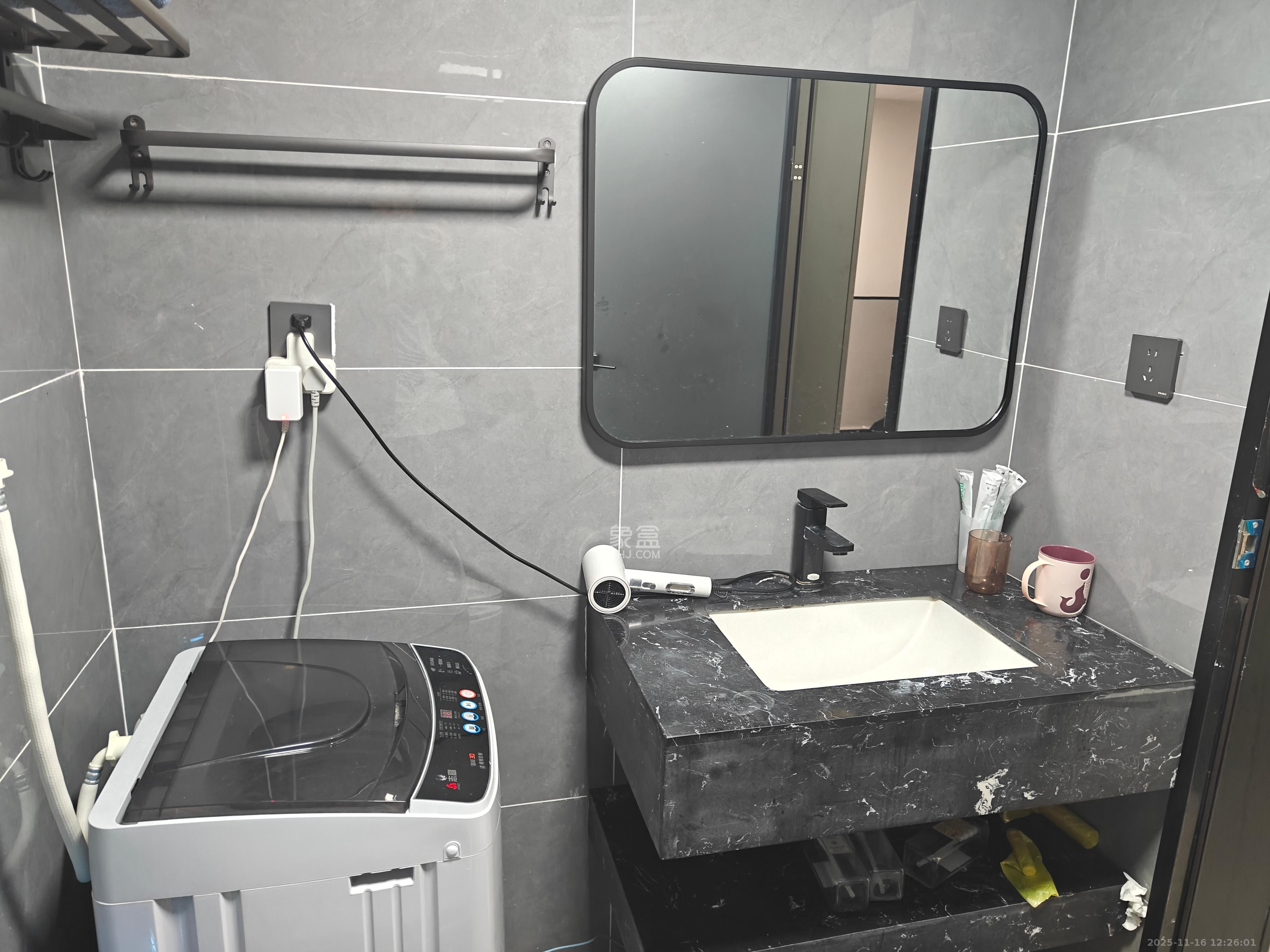 BOBO国际  1室1厅1卫    2300.0元/月室内图