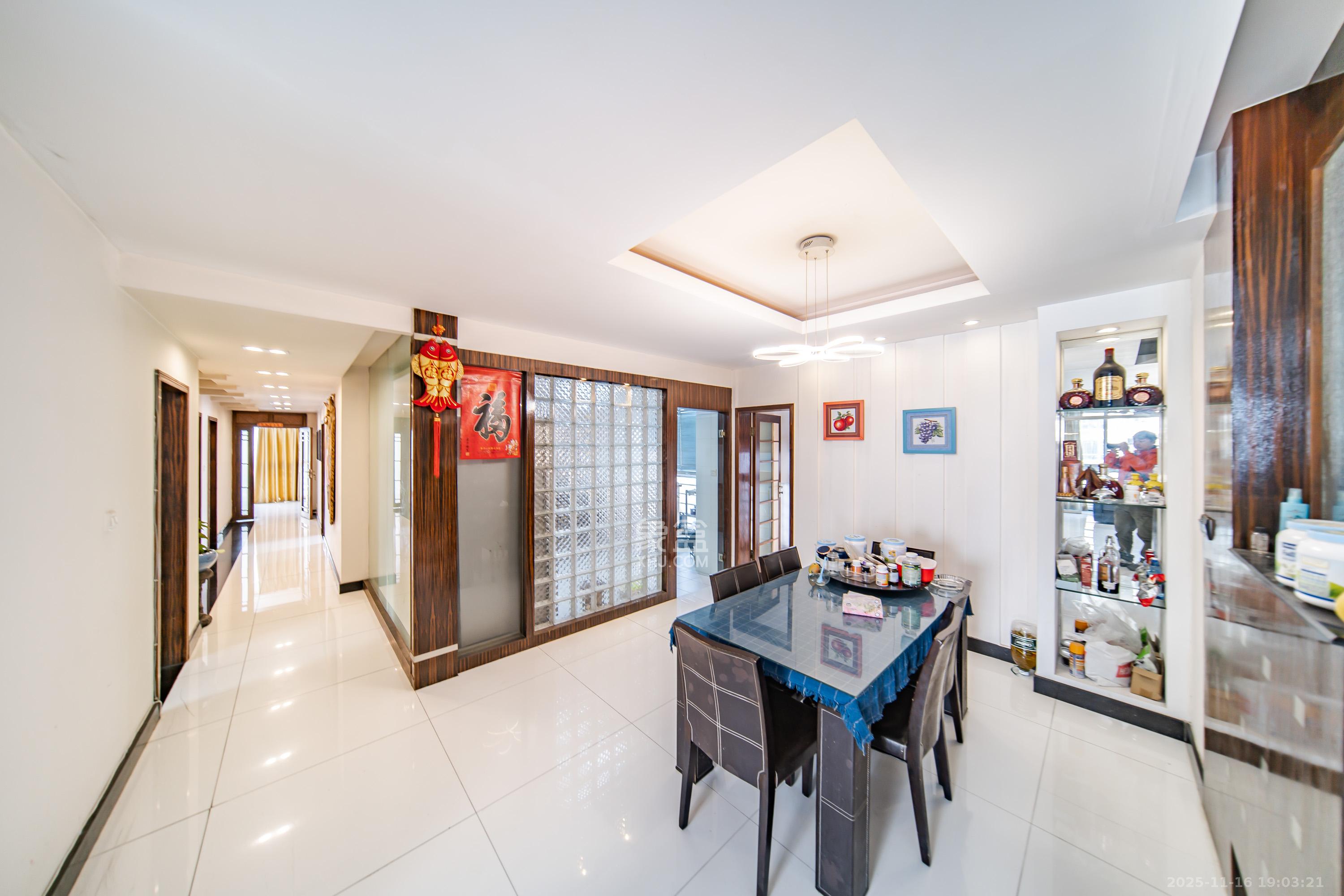 锦绣华天 4室2厅2卫 215.0万 锦绣华天 4室2厅2卫 215.0万其他