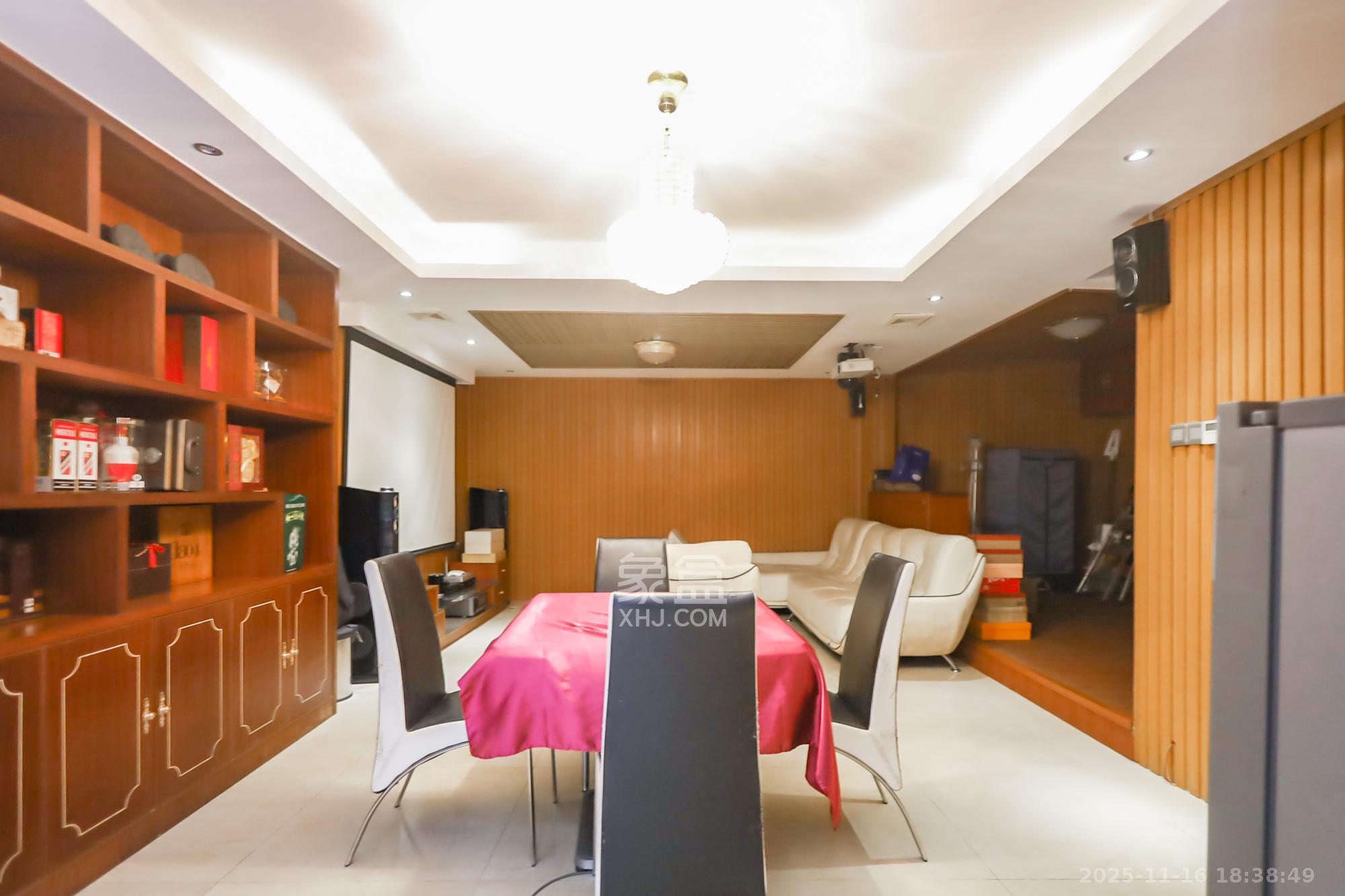 西山汇景一、二期  4室2厅2卫    356.0万其他