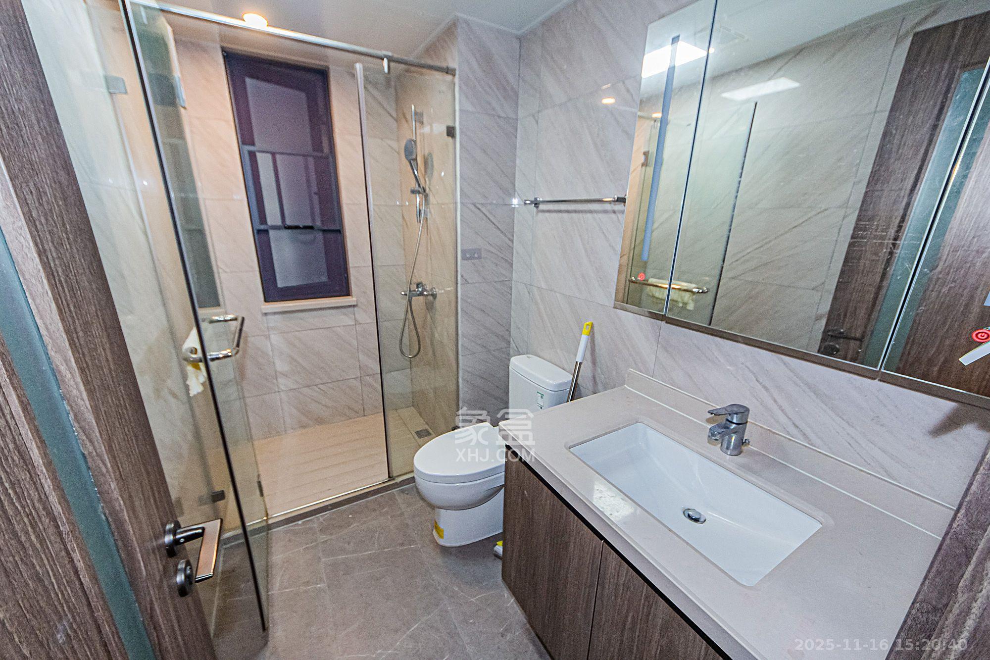 龙湖春江天玺  1室0厅0卫    4000.0元/月室内图