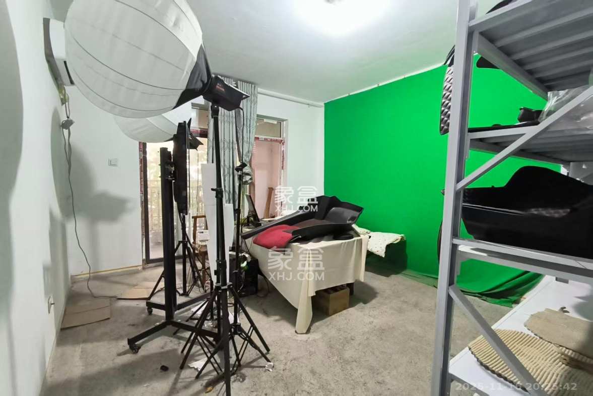 星城新宇川河苑 3室2厅1卫 2000.0元/月 星城新宇川河苑 3室2厅1卫 2000.0元/月室内图