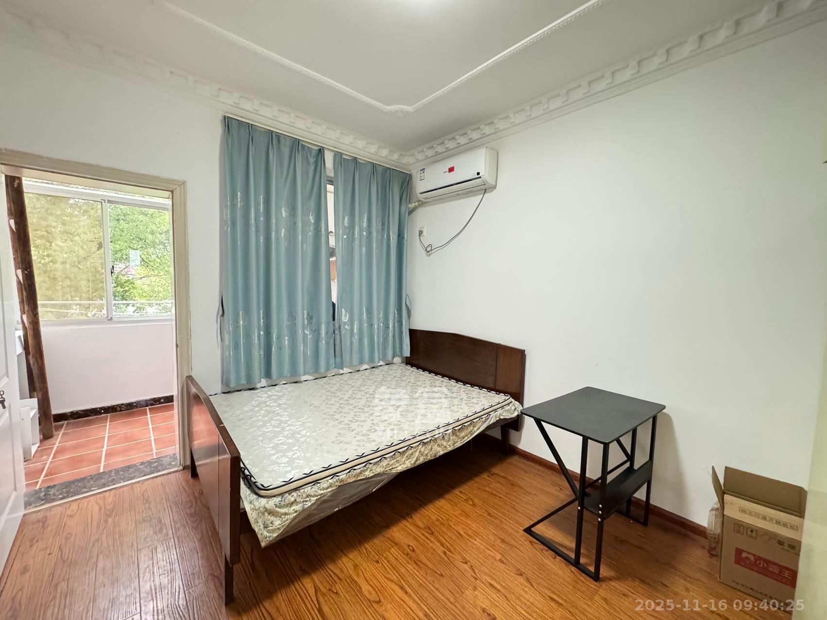 林科大教师单位房  3室2厅1卫    1800.0元/月室内图