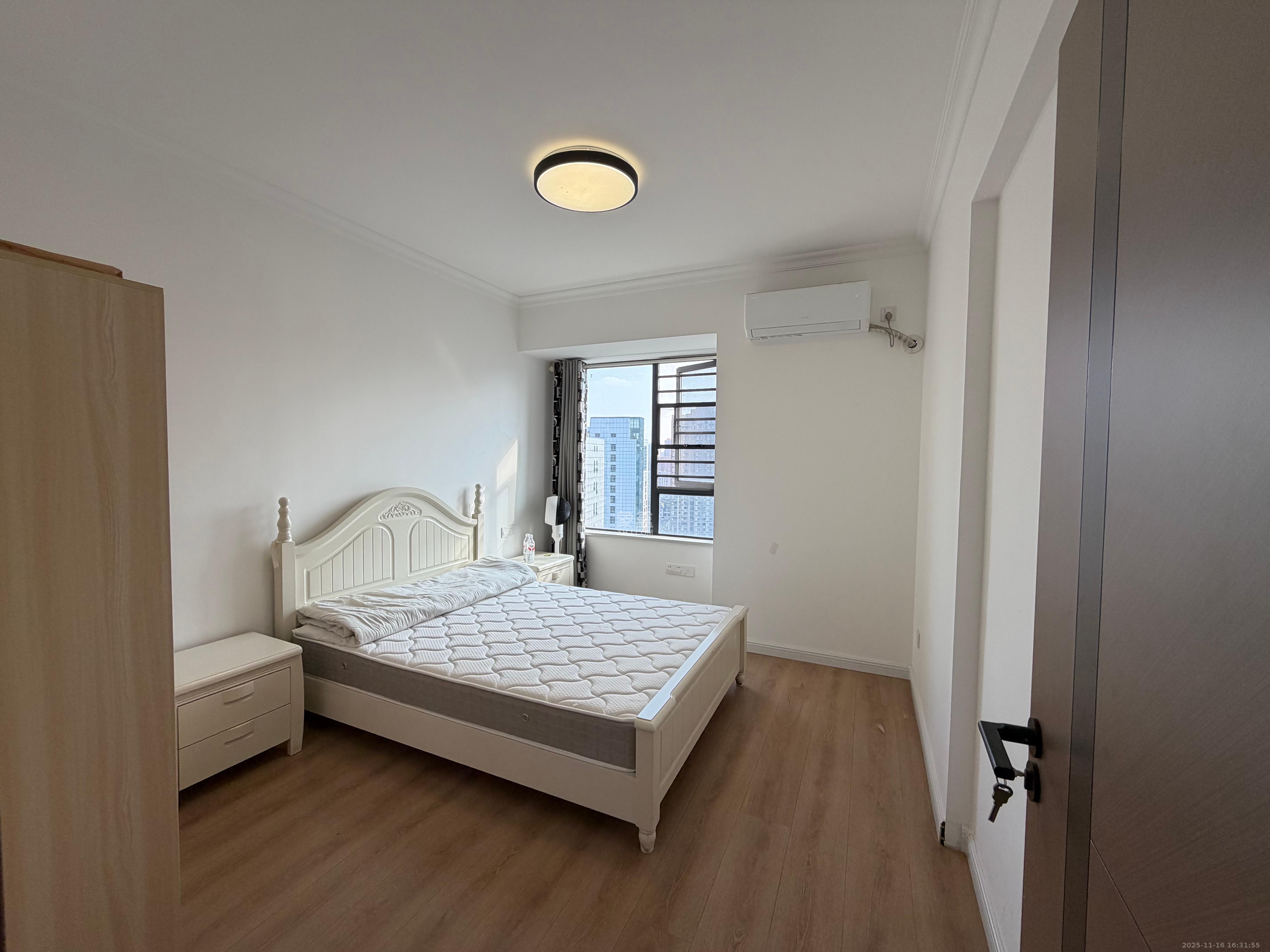 保利国际广场  3室2厅2卫    4000.0元/月室内图