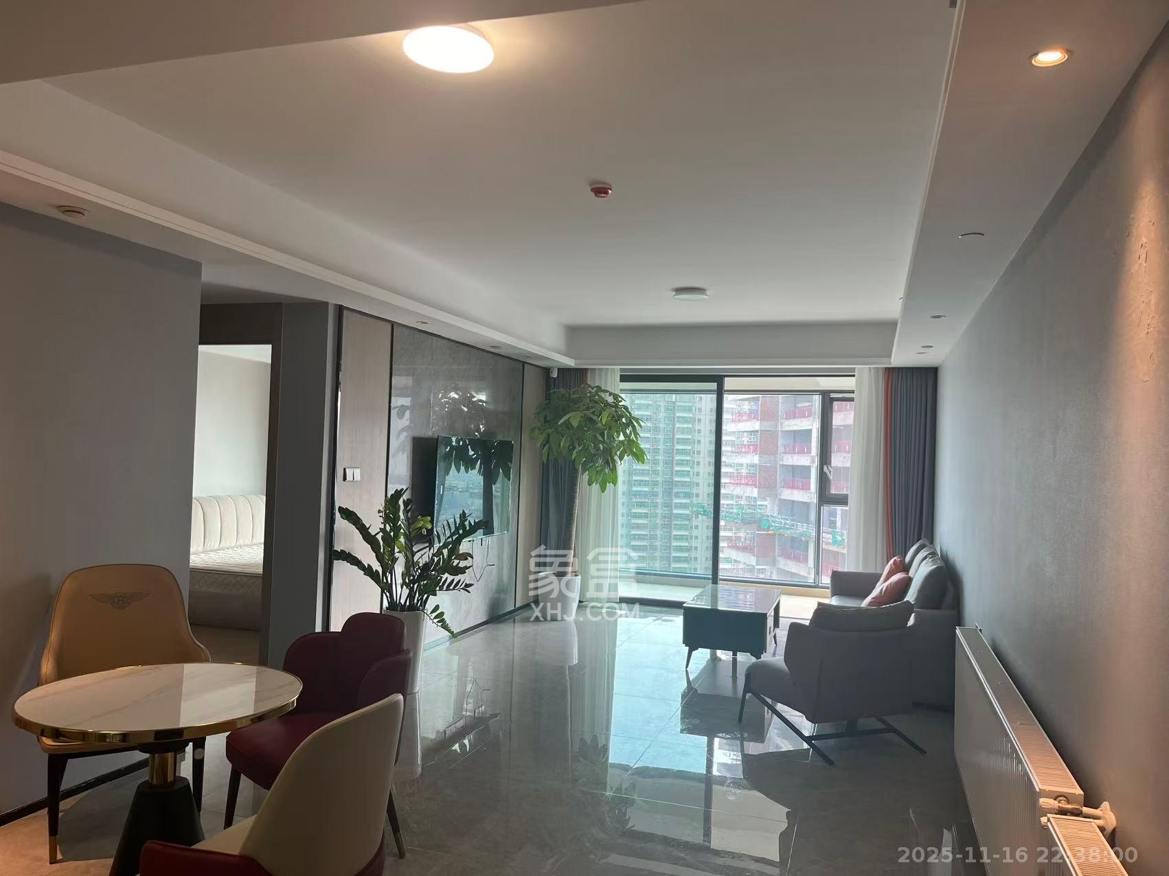 长房星城天地  1室0厅0卫    4500.0元/月