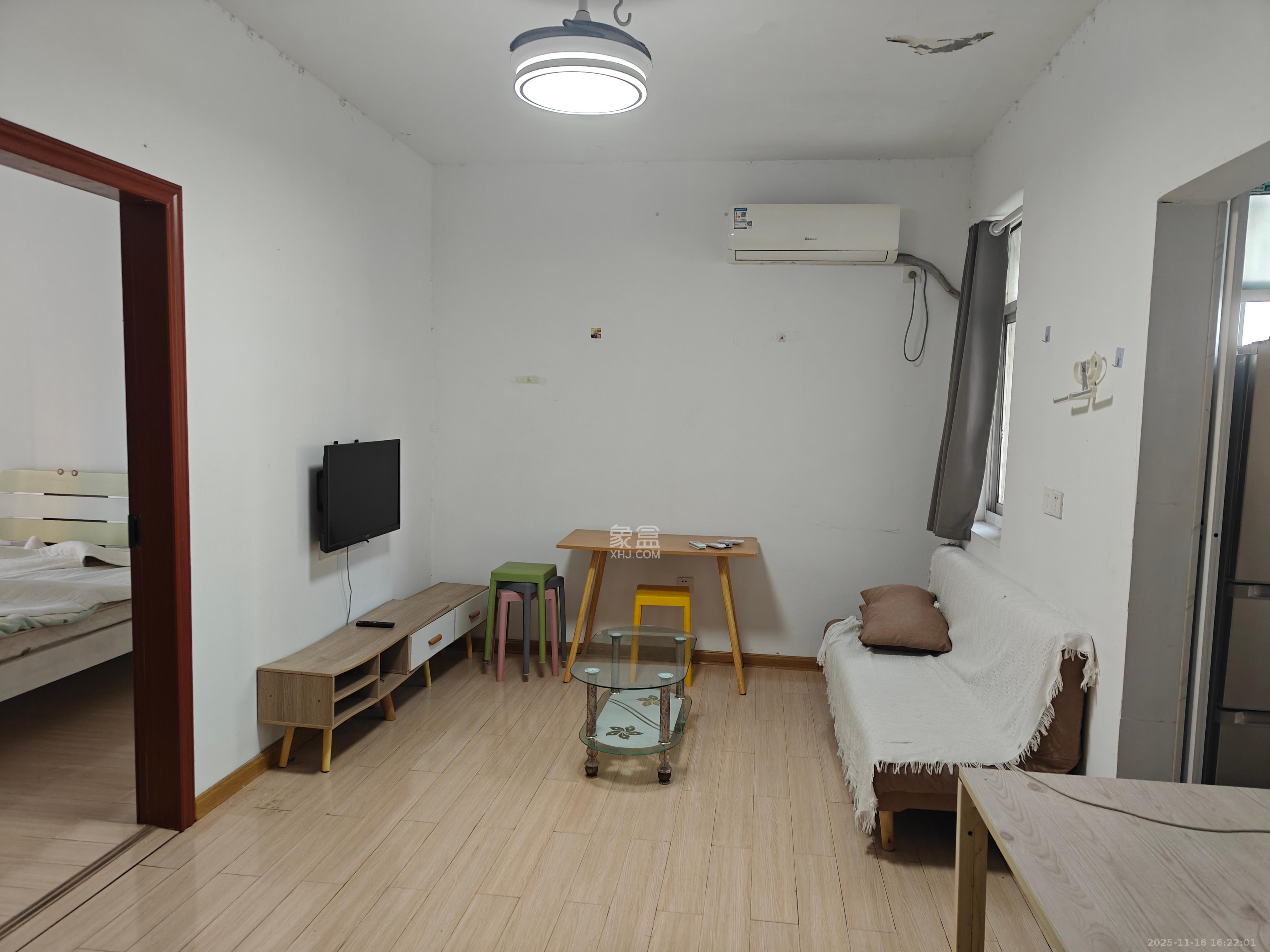 人造板厂宿舍（新河北堤1号）  1室1厅1卫    1700.0元/月