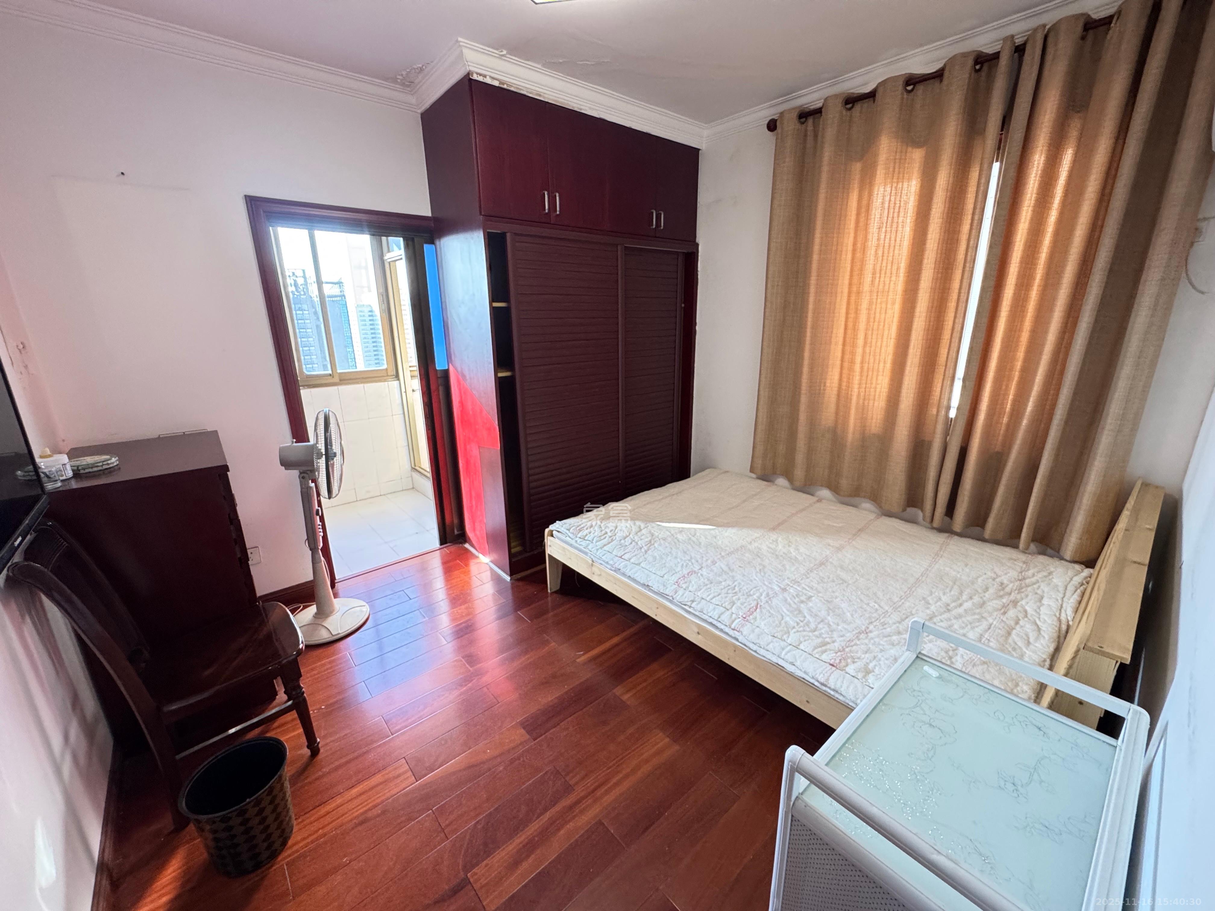 银园公寓(芙蓉区) 3室1厅1卫 2500.0元/月 银园公寓(芙蓉区) 3室1厅1卫 2500.0元/月室内图