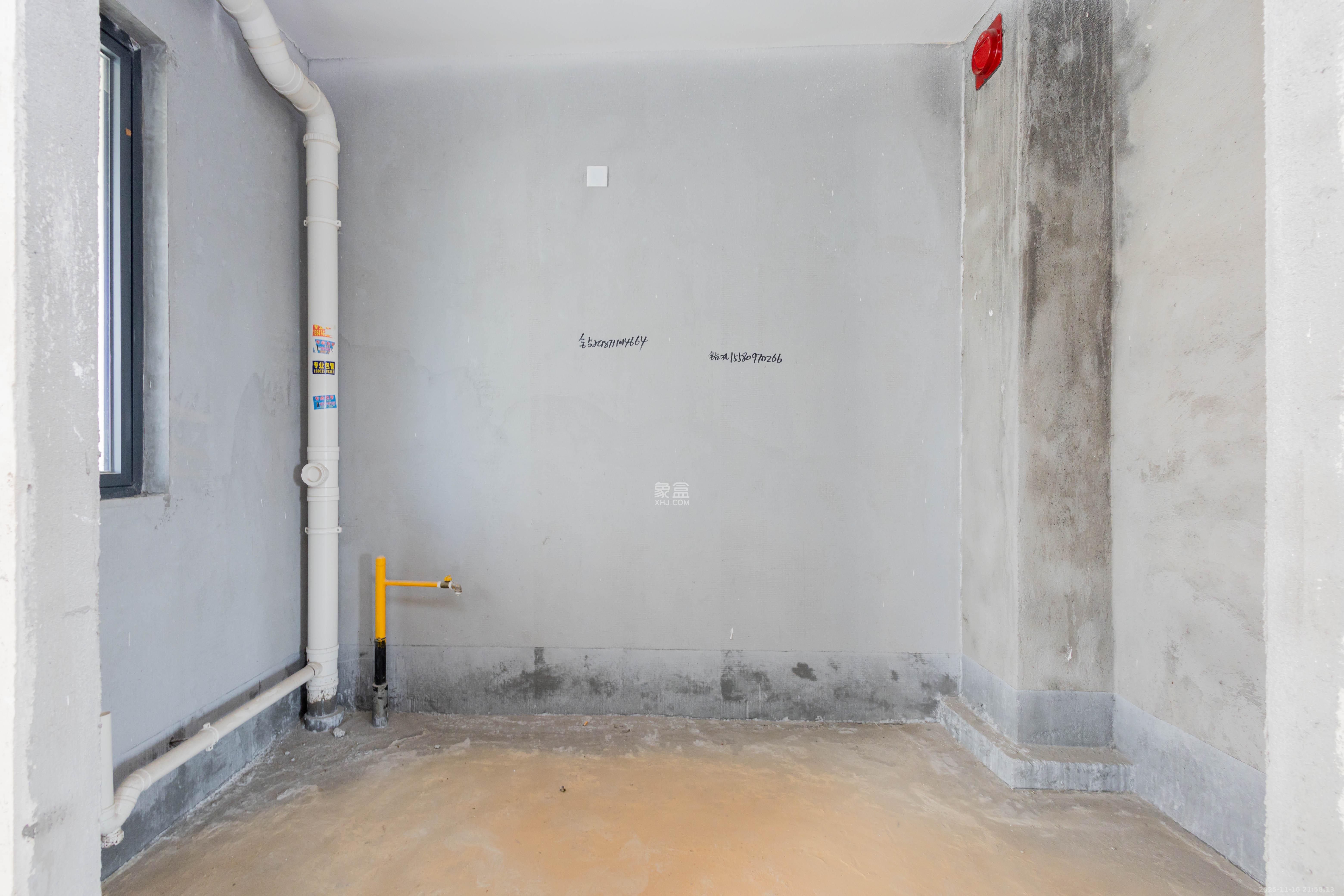 中信城开东宸上品 1室0厅0卫 205.0万 中信城开东宸上品 1室0厅0卫 205.0万厨房