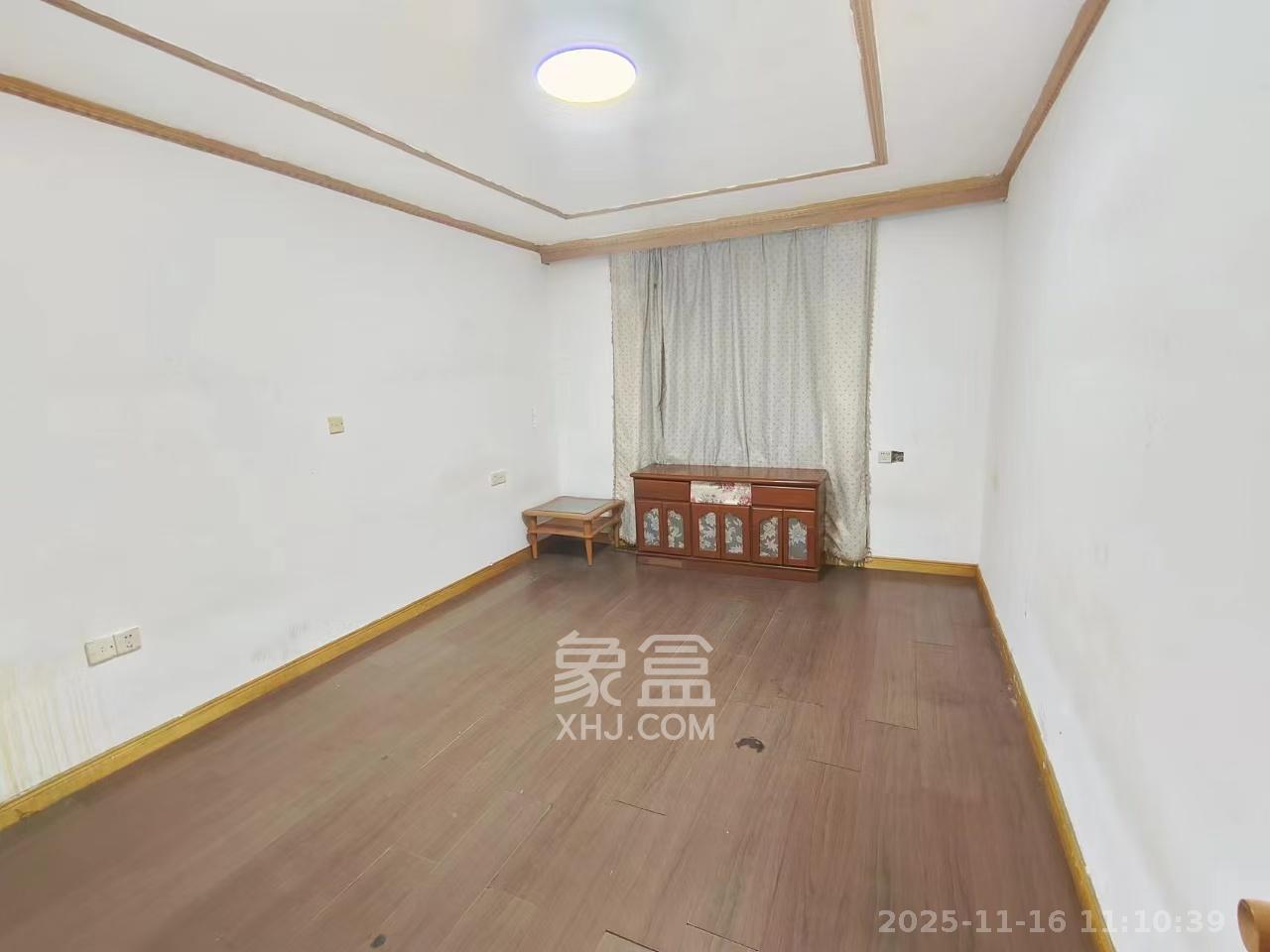 肇家(嘉)坪散盘 3室2厅1卫 2400.0元/月 肇家(嘉)坪散盘 3室2厅1卫 2400.0元/月室内图