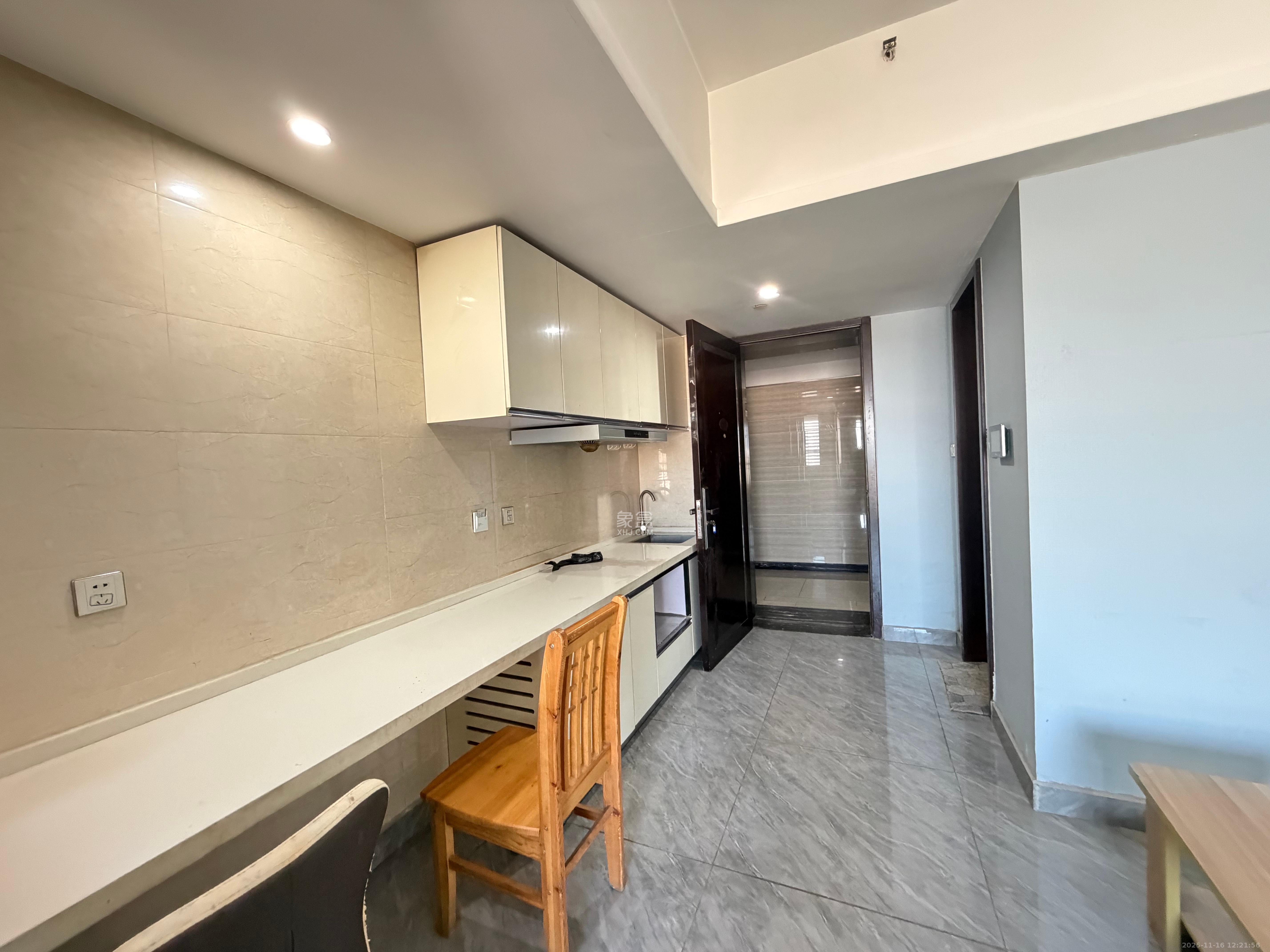 德思勤城市广场(宝格丽公寓) 1室1厅1卫 1400.0元/月 德思勤城市广场(宝格丽公寓) 1室1厅1卫 1400.0元/月室内图