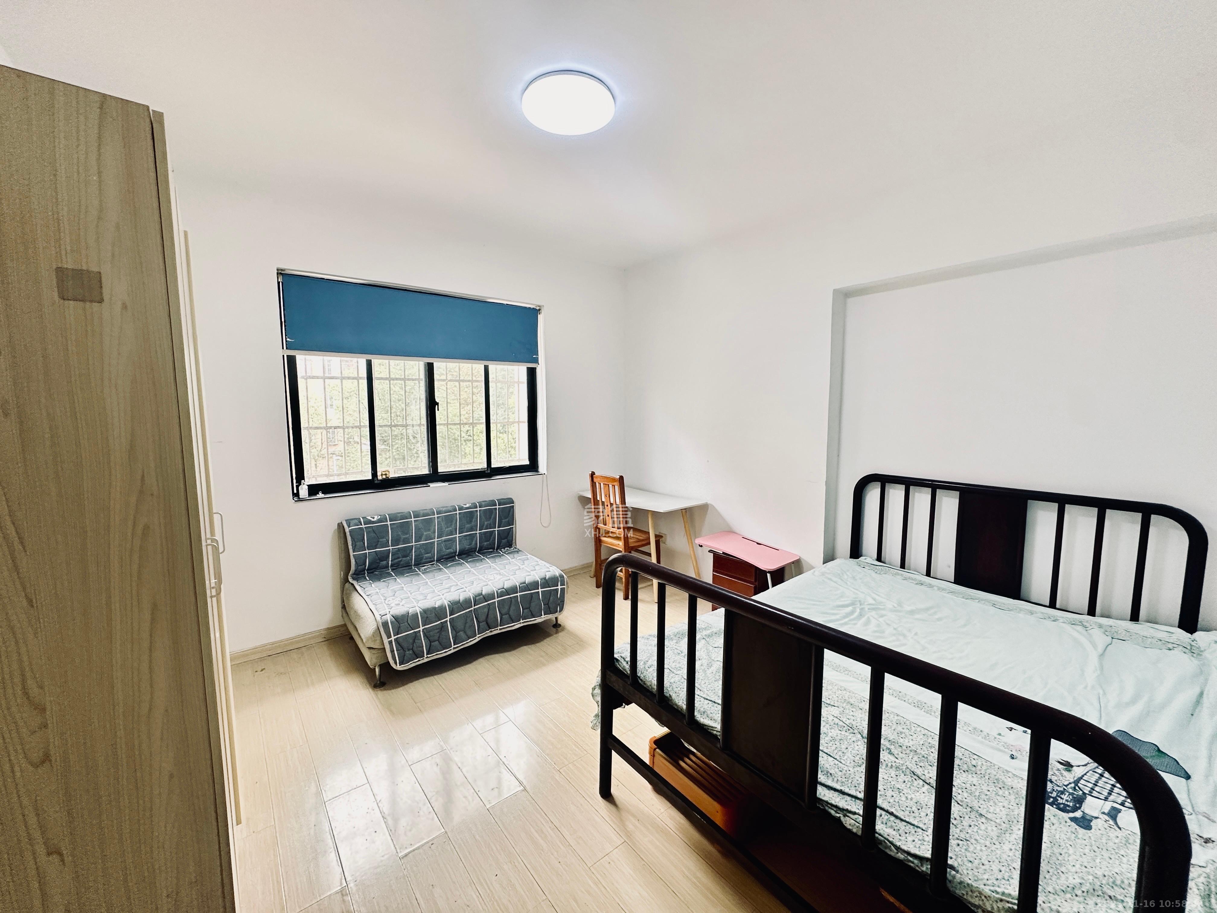 诚兴园  3室2厅2卫    2000.0元/月室内图