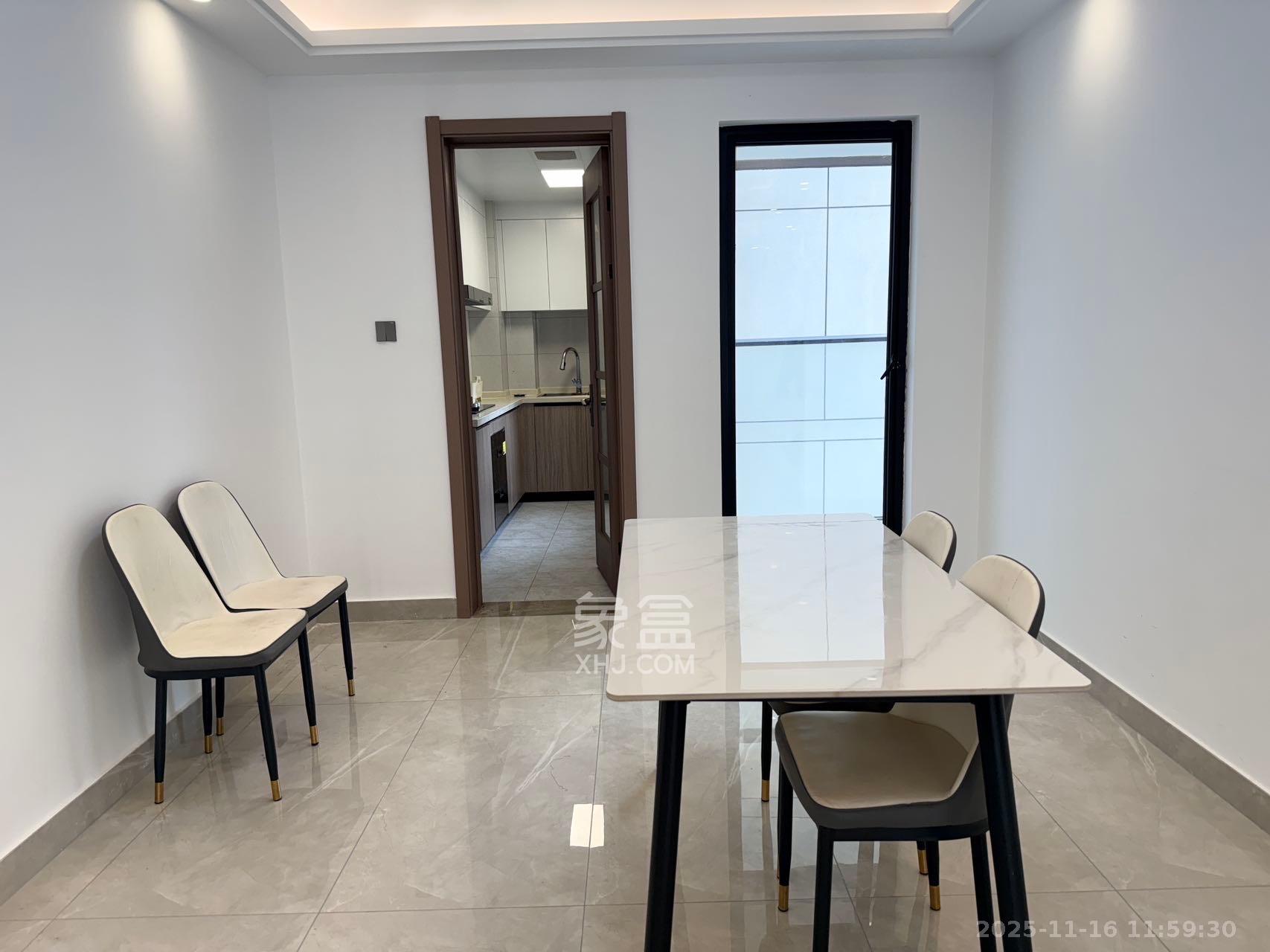 金富湘江悦城  4室2厅2卫    3000.0元/月室内图