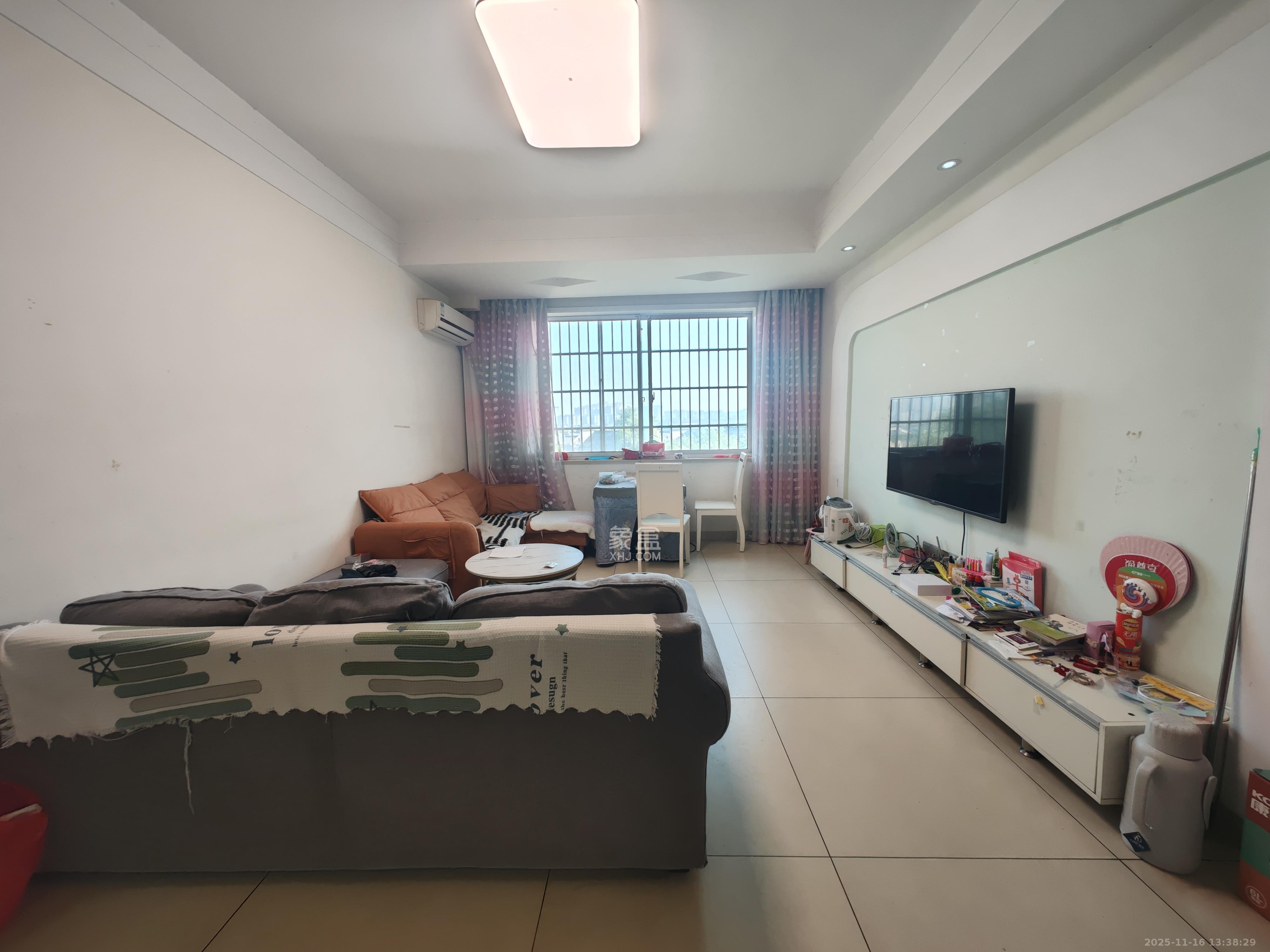 汀湘十里 1室0厅0卫 1900.0元/月 汀湘十里 1室0厅0卫 1900.0元/月室内图