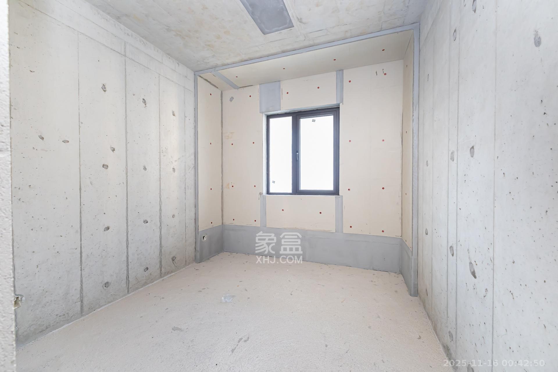 润和湘江天地D区 4室2厅2卫 162.0万 润和湘江天地D区 4室2厅2卫 162.0万卧室