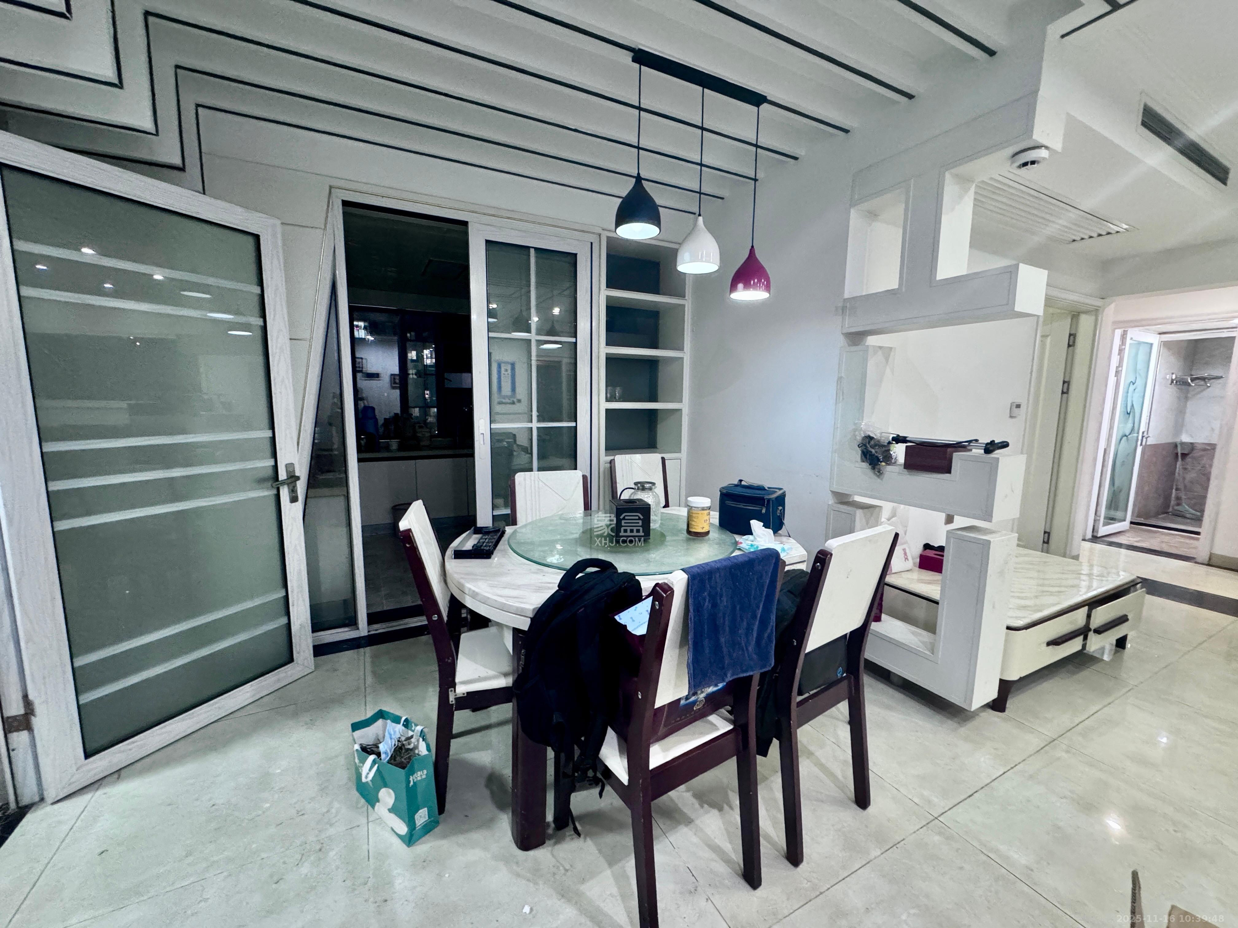 嘉宇盛世华章  3室2厅2卫    2800.0元/月室内图