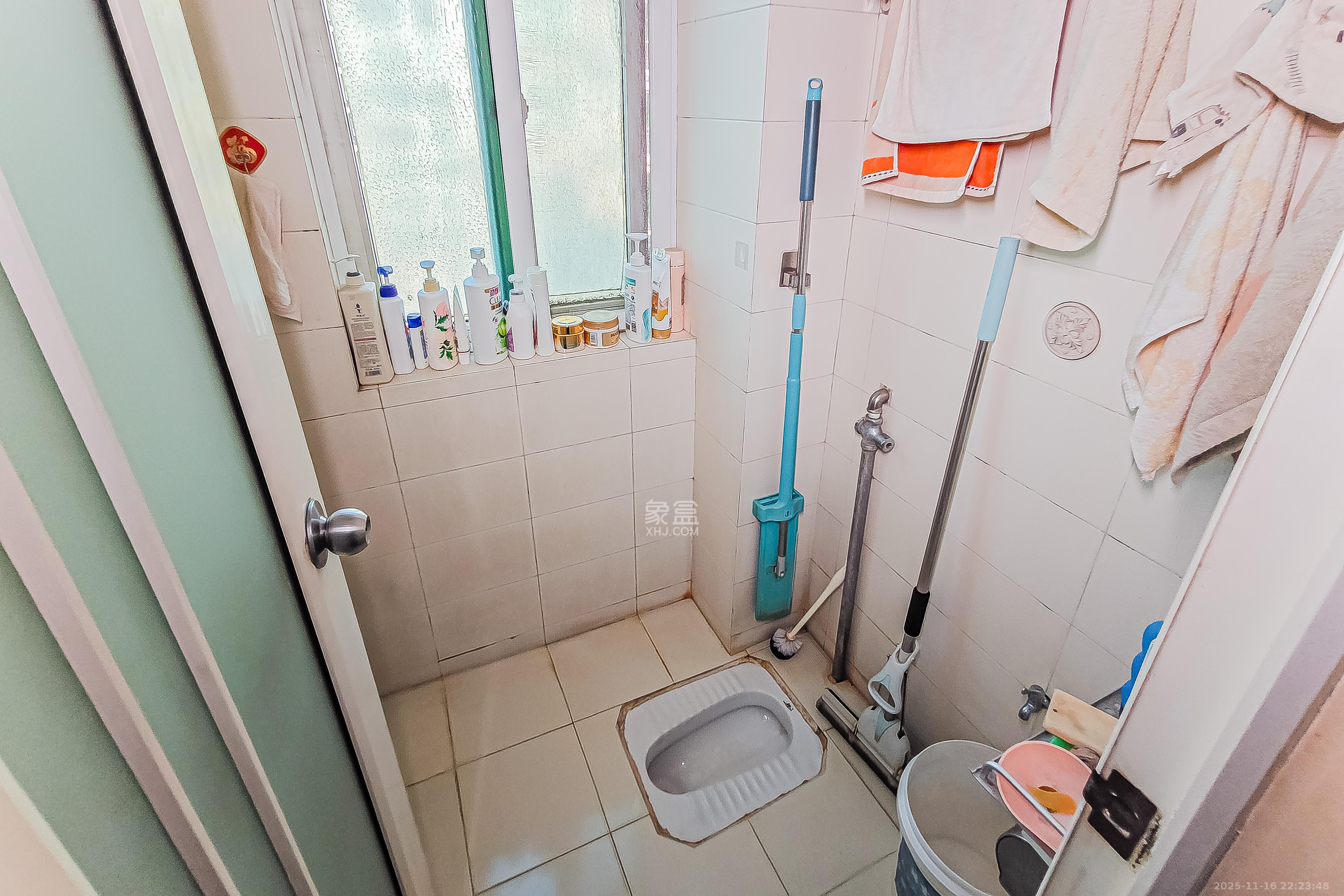 创远景园  4室2厅2卫    155.0万卫生间