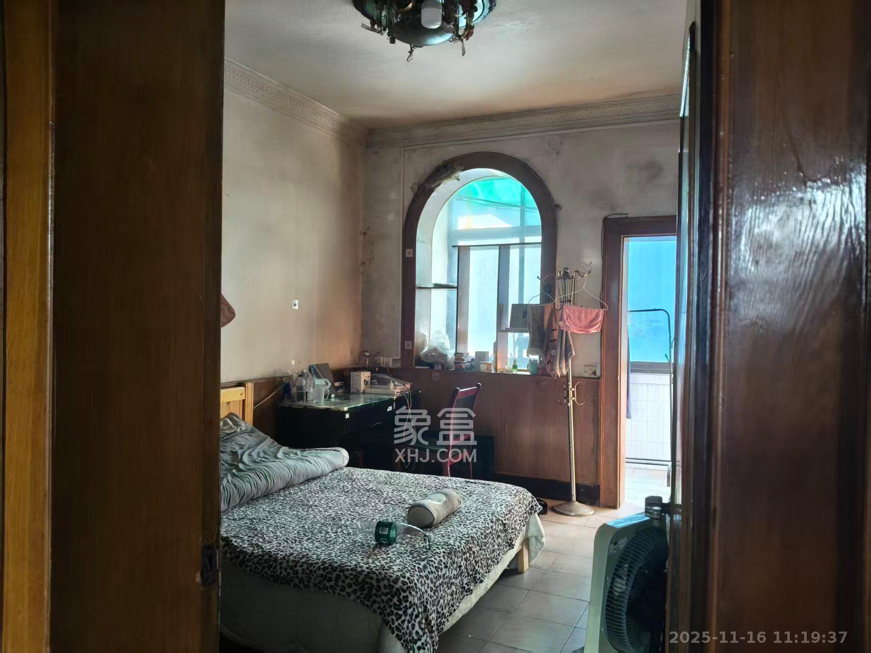 长沙理工大学黄土岭教职工住宅区 2室1厅1卫 1200.0元/月 长沙理工大学黄土岭教职工住宅区 2室1厅1卫 1200.0元/月室内图